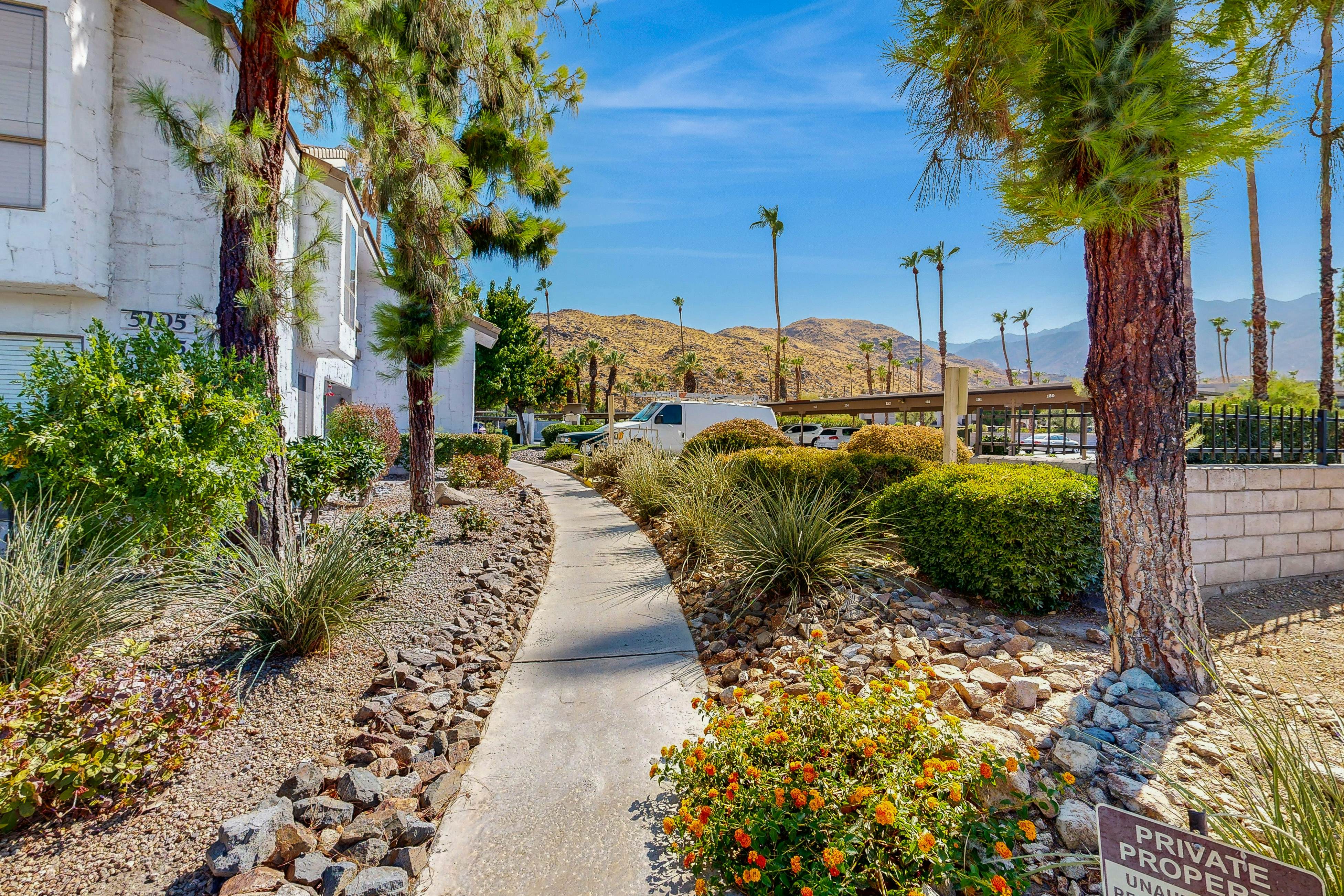 Palm Canyon Villas B8 - 68424