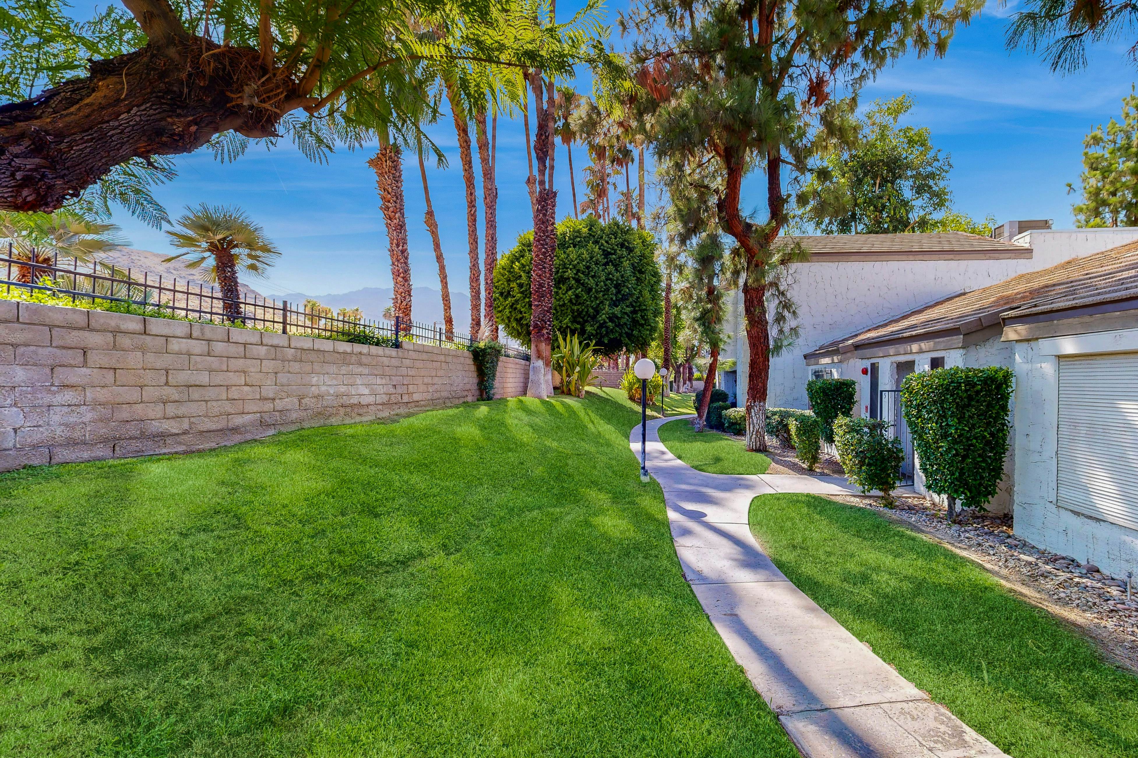 Palm Canyon Villas B8 - 68424