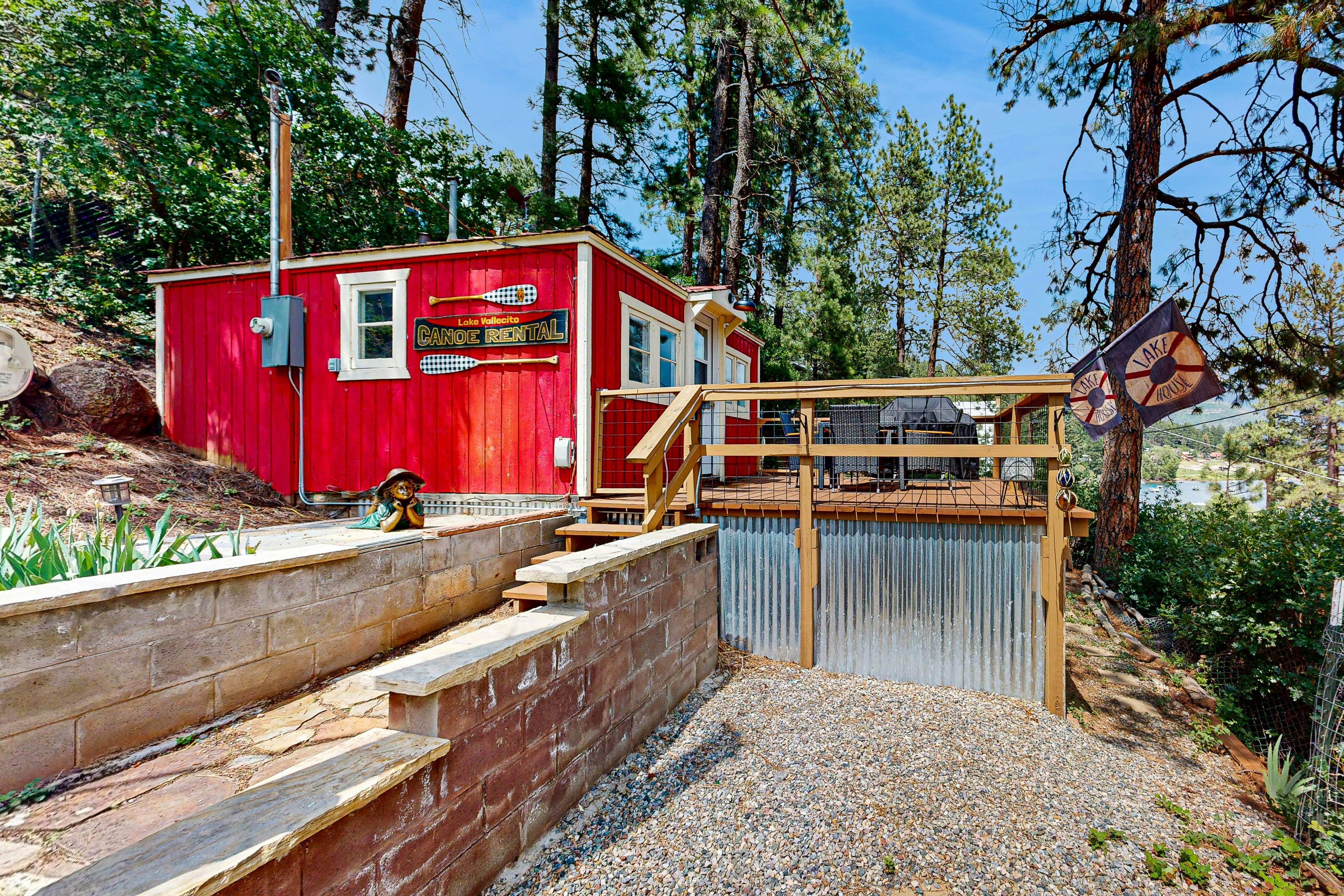 Lakefront Cabin Retreat - Cabin B