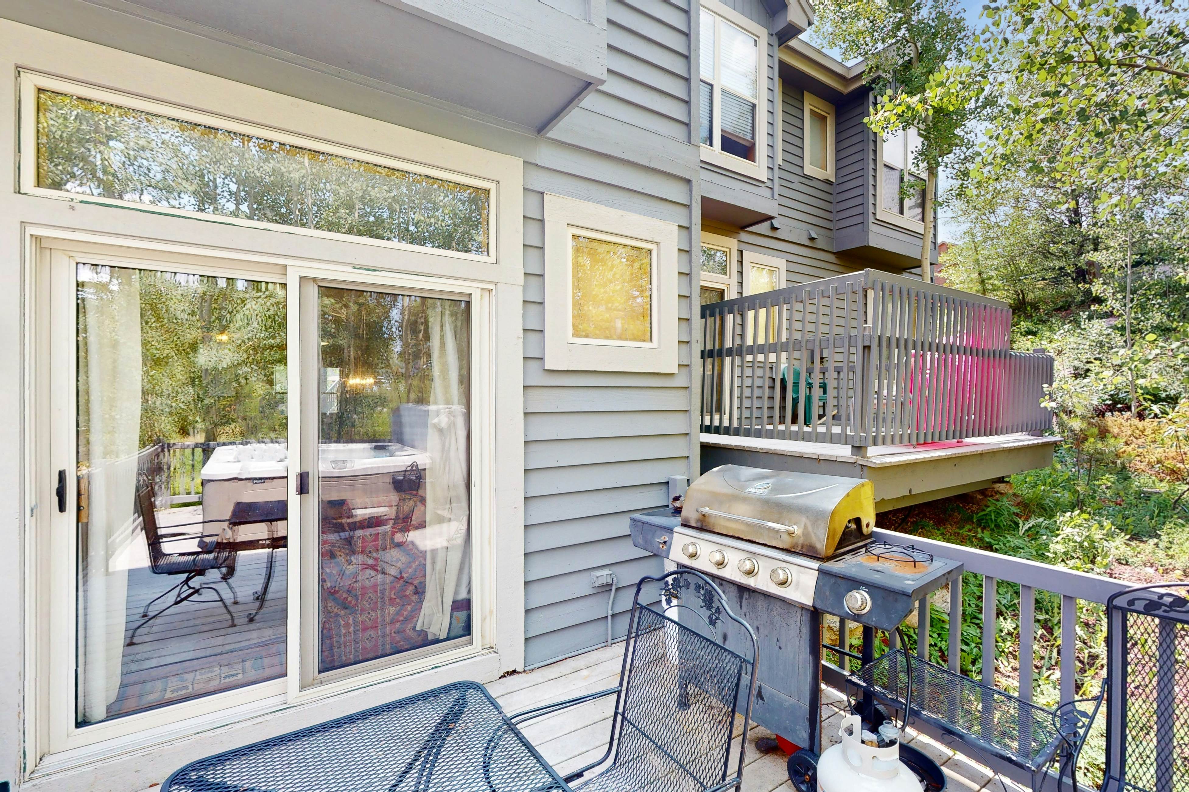 Saddle Ridge Townhome 402