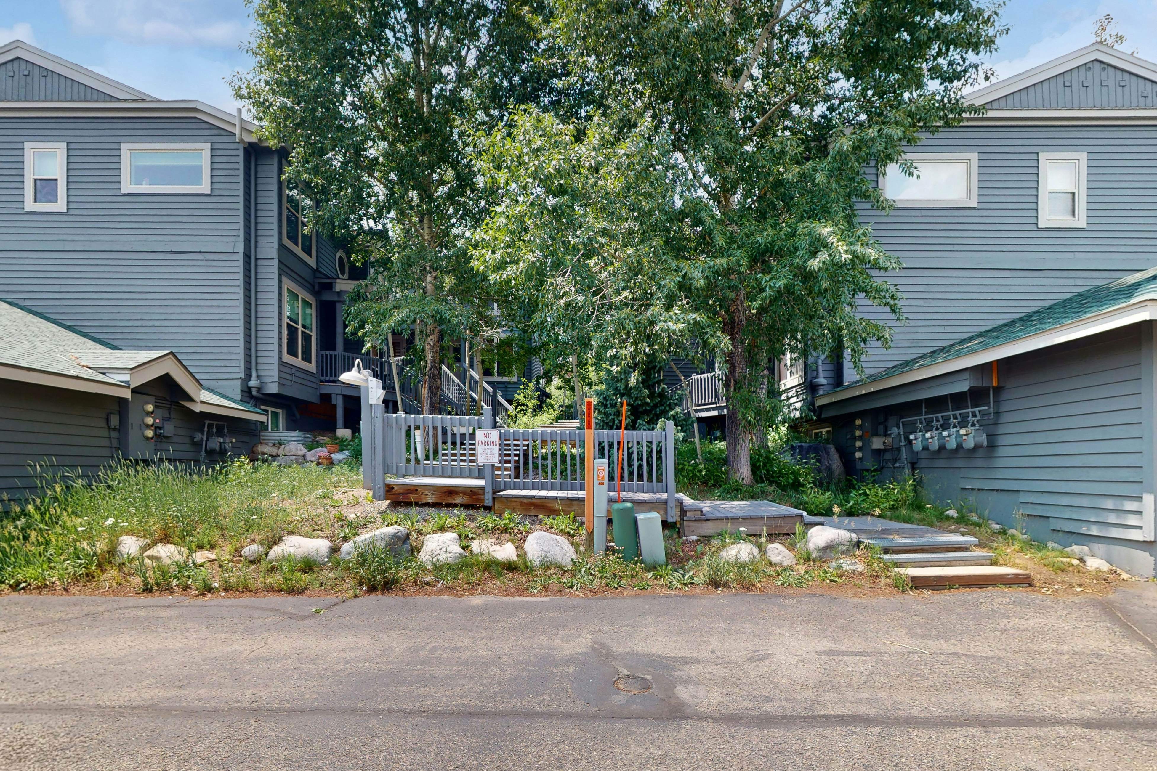 Saddle Ridge Townhome 402