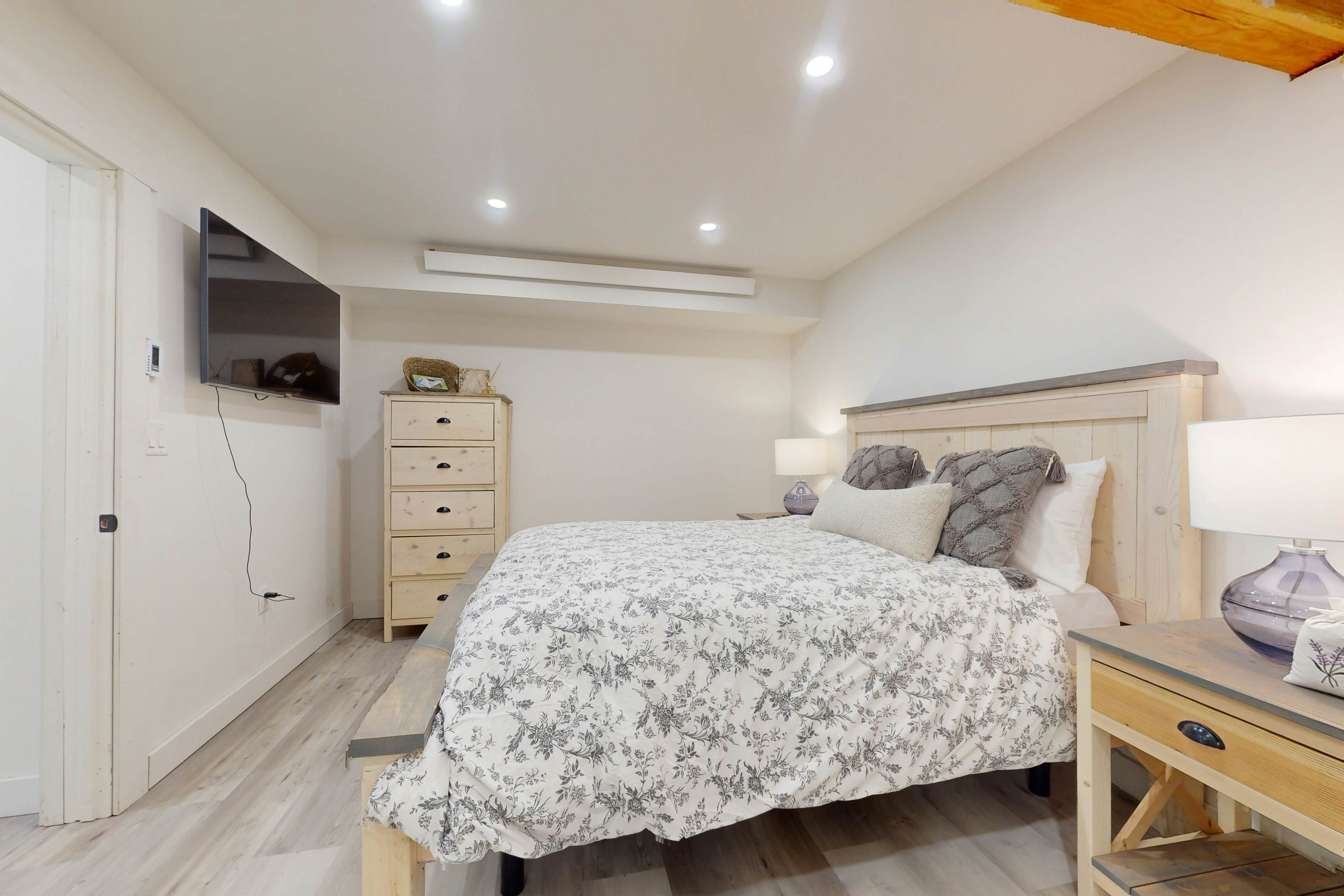 Harrington Hideaway - Entire Property