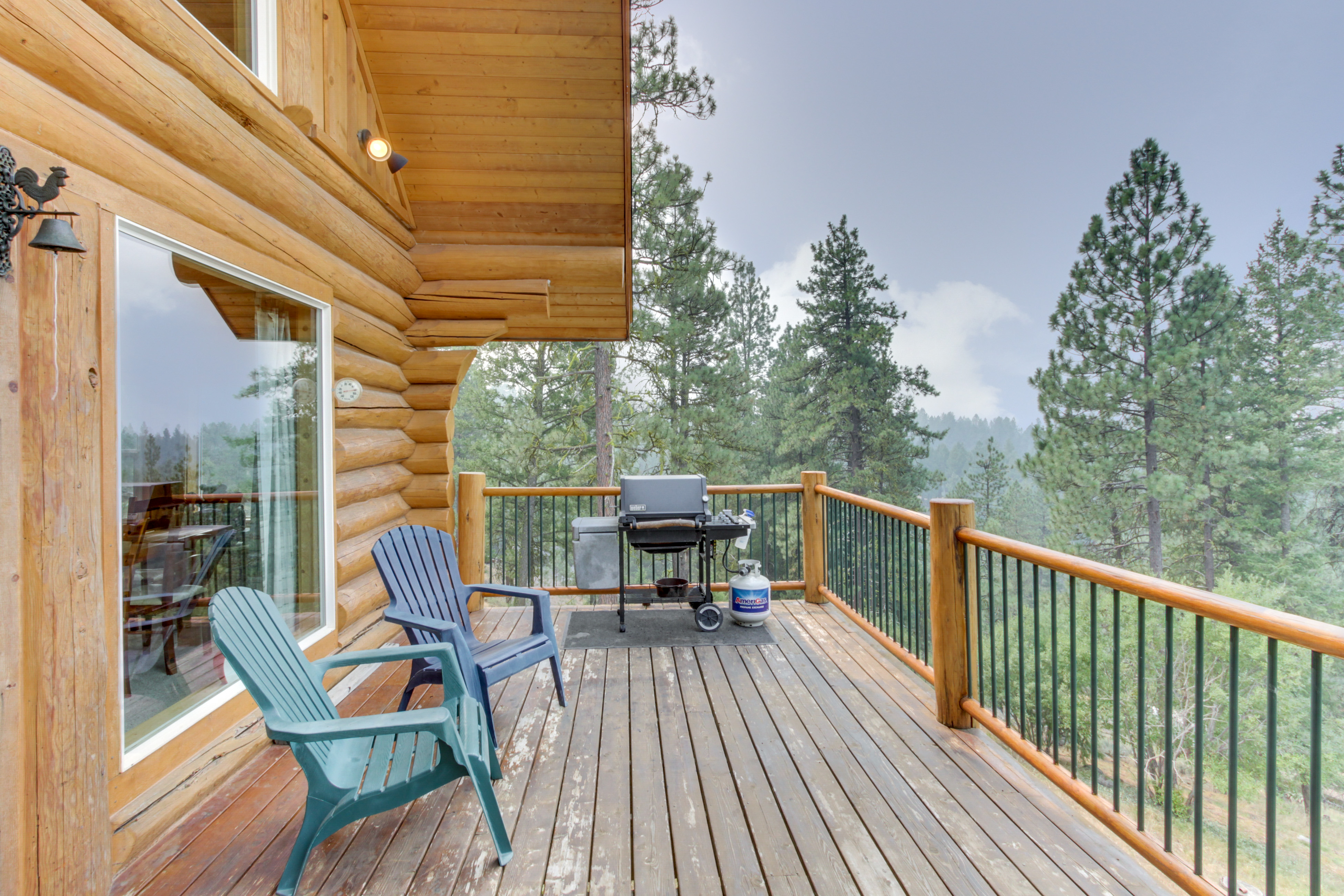 Cascade Lakeview Log Cabin | 1 BD Vacation Rental In Cascade, ID | Vacasa