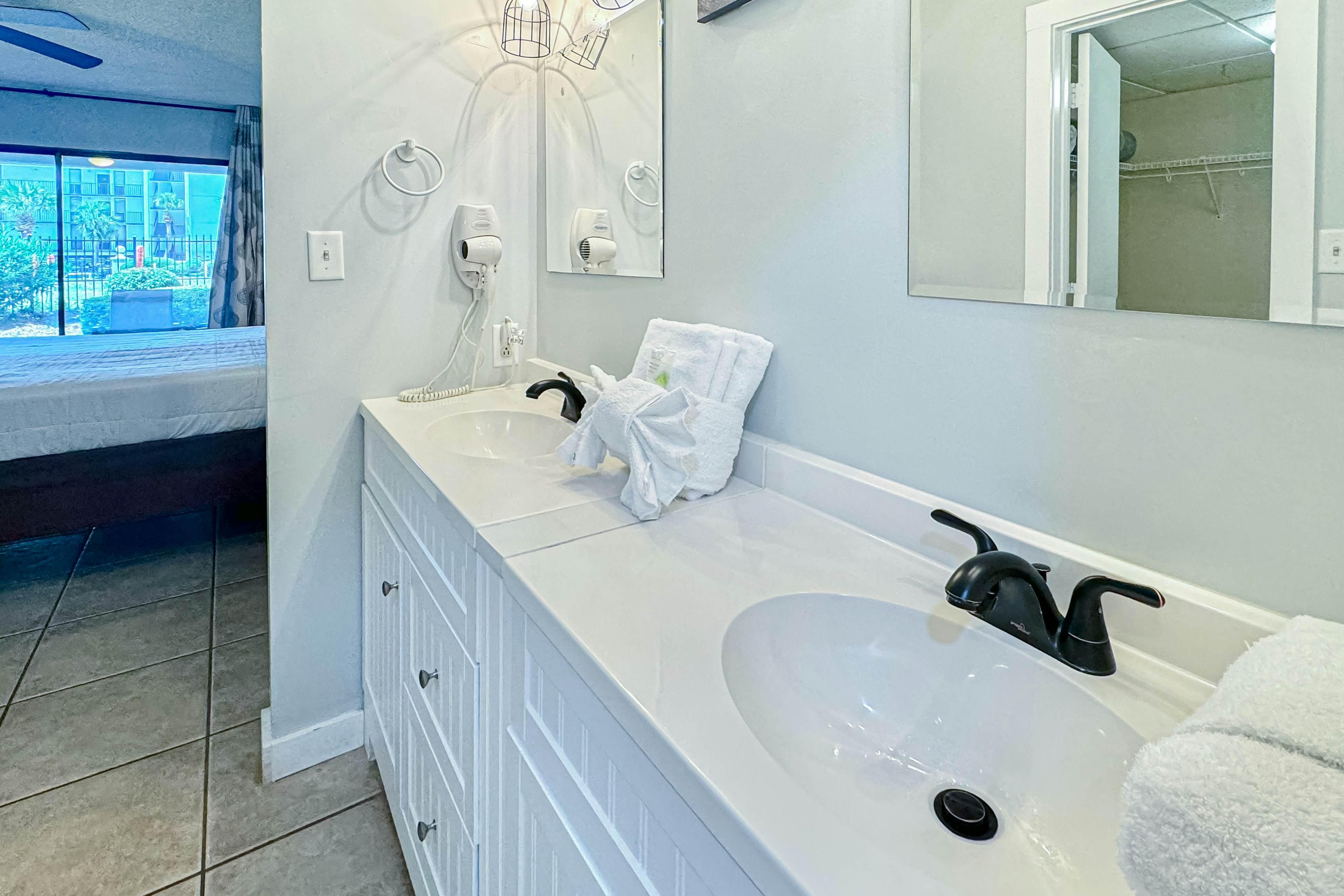 Edgewater Golf Villa #3303