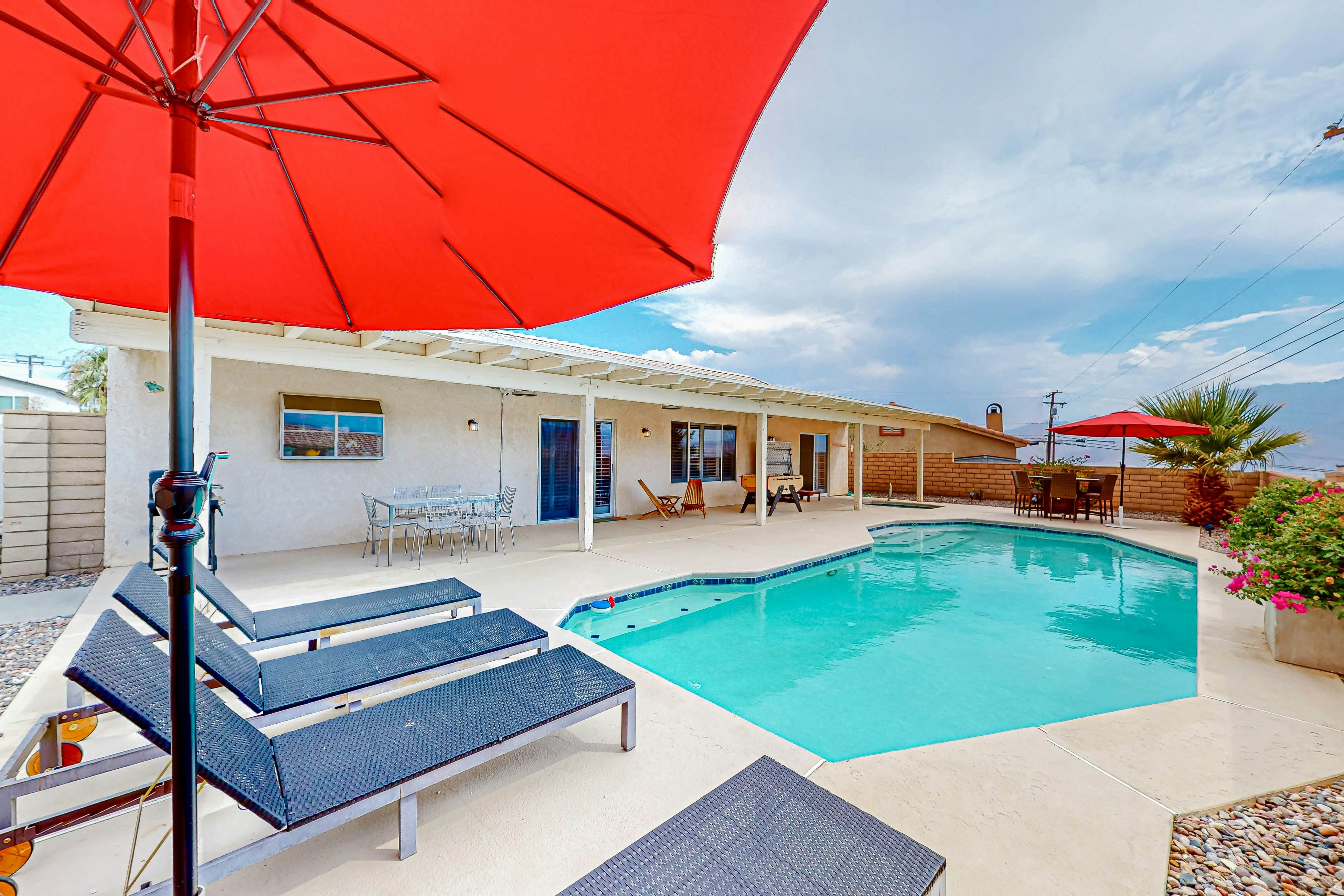 Valparaiso Desert Paradise 