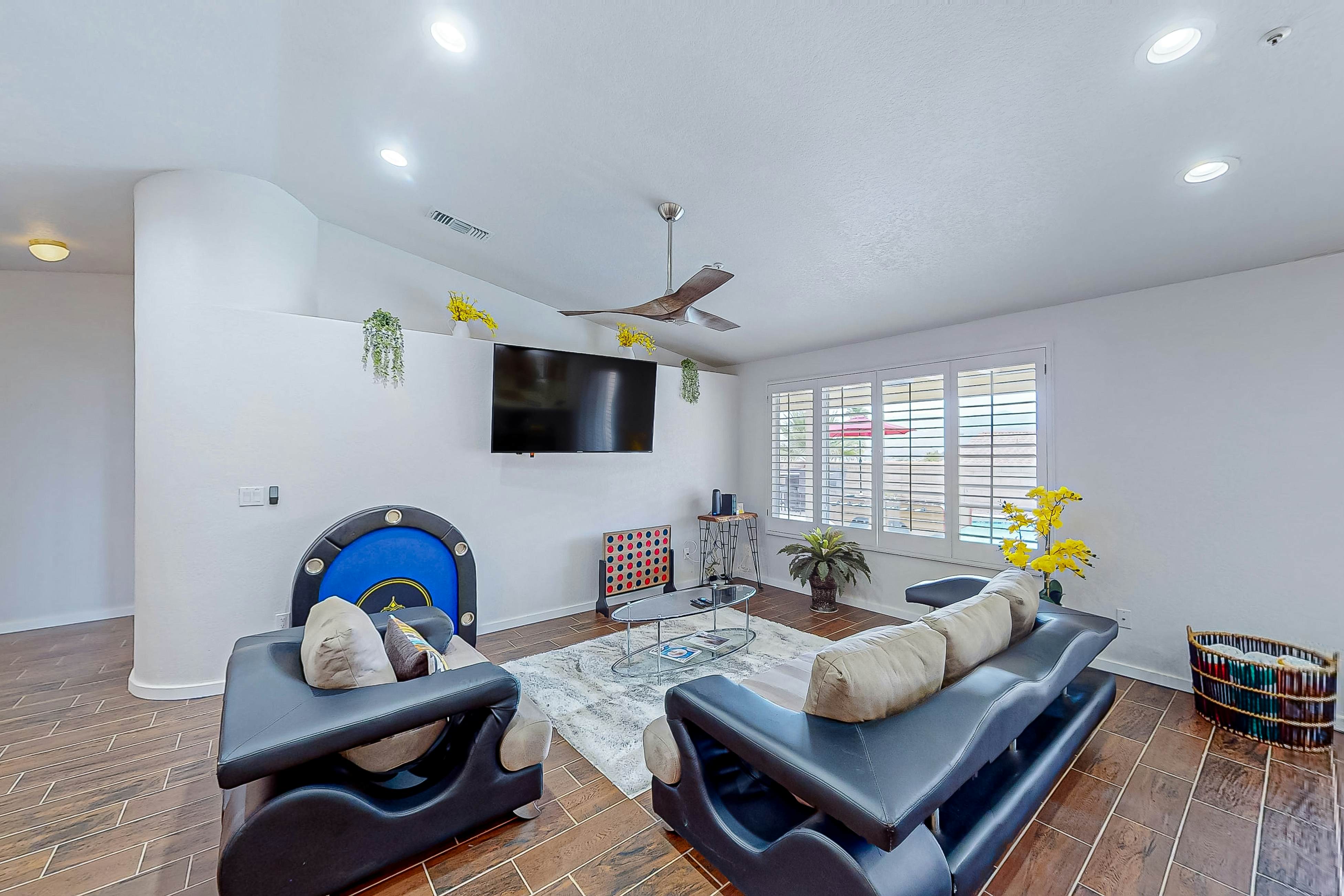 Valparaiso Desert Paradise 