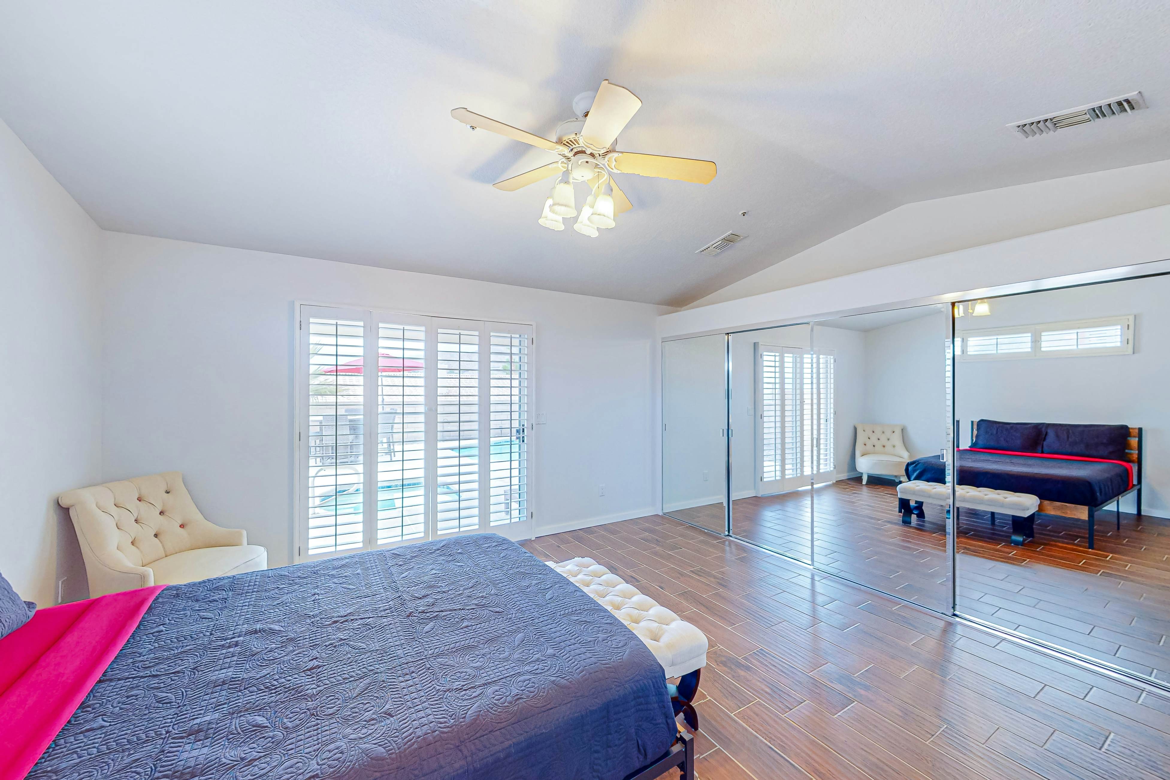 Valparaiso Desert Paradise 