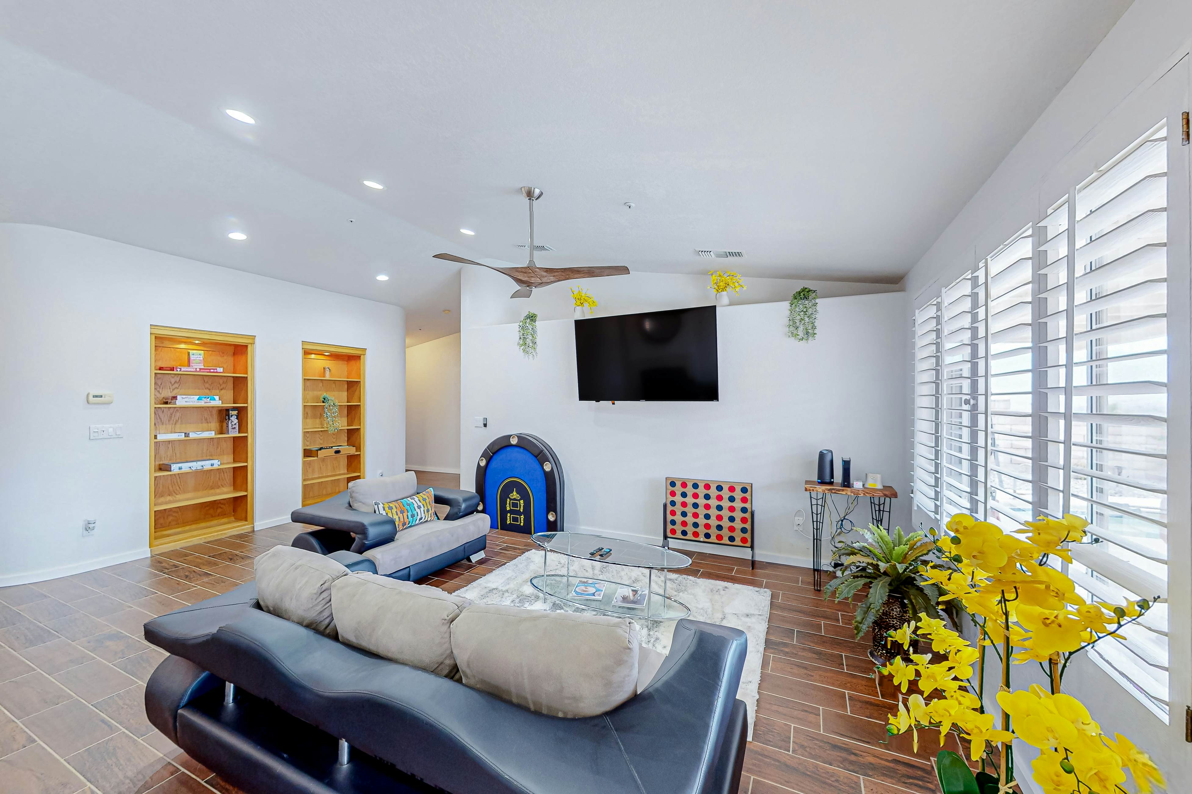 Valparaiso Desert Paradise 