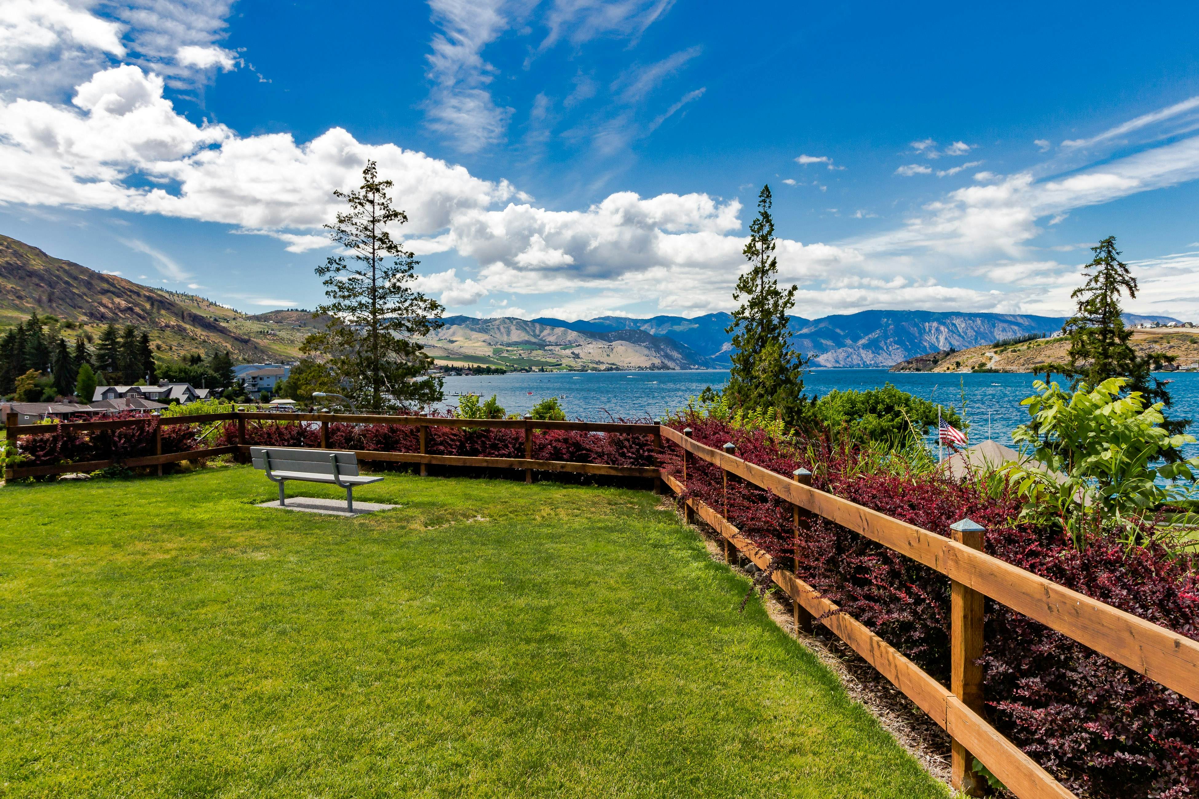 Lake Chelan Shores - Canoe Fancy #11-2
