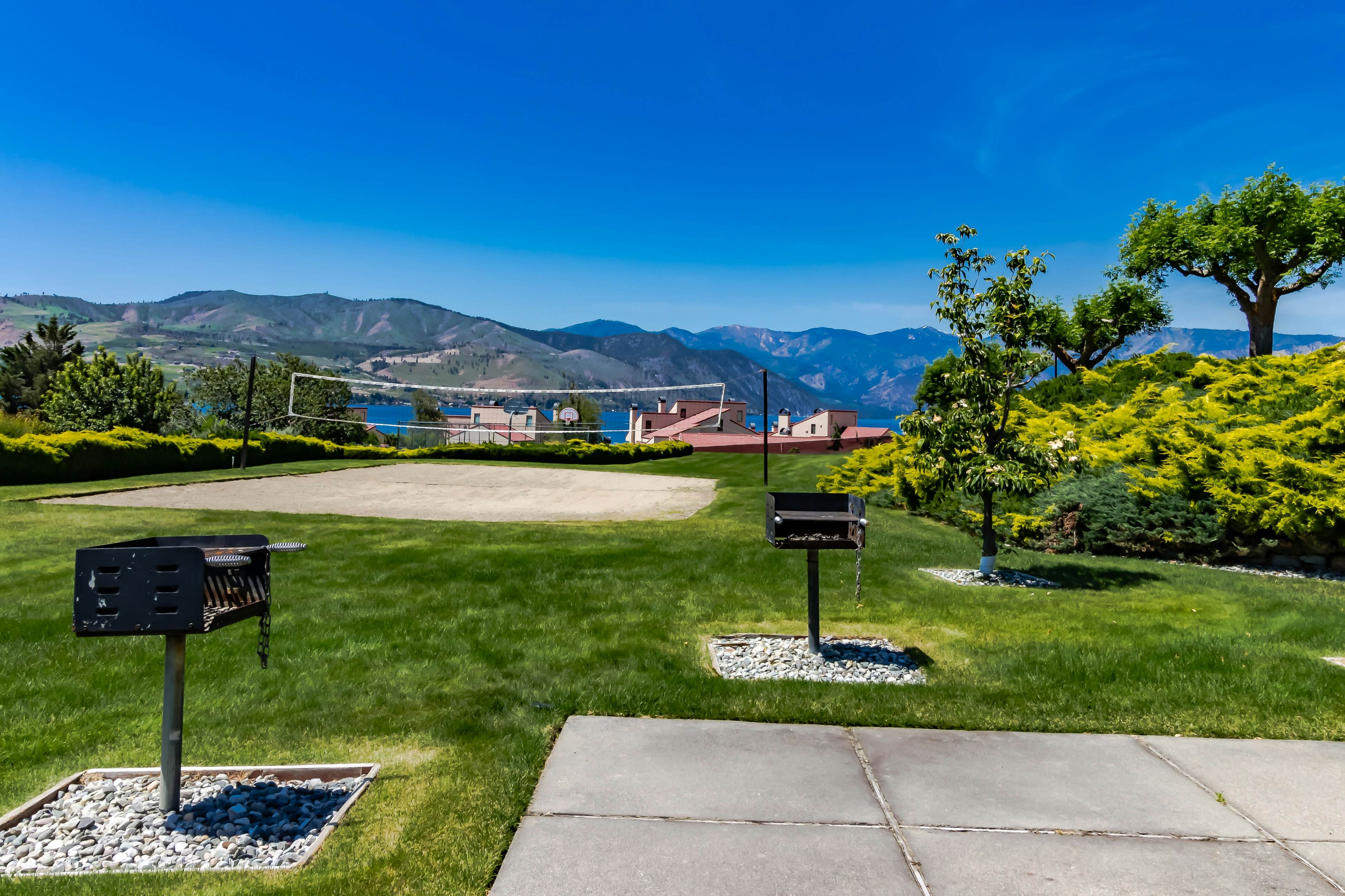 Lake Chelan Shores - Canoe Fancy #11-2