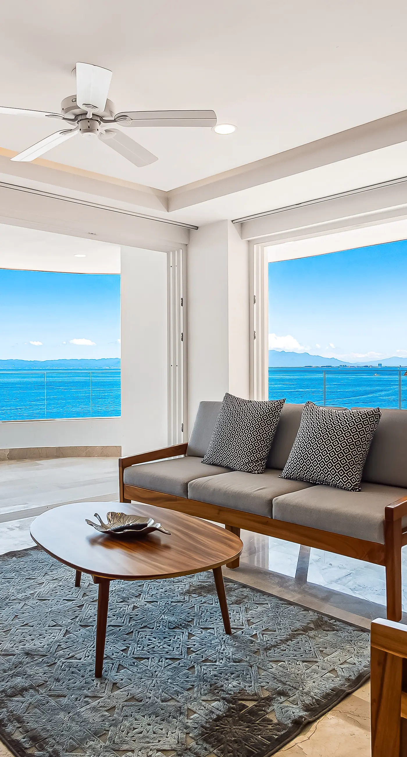 Blue Horizon 601 at Residences