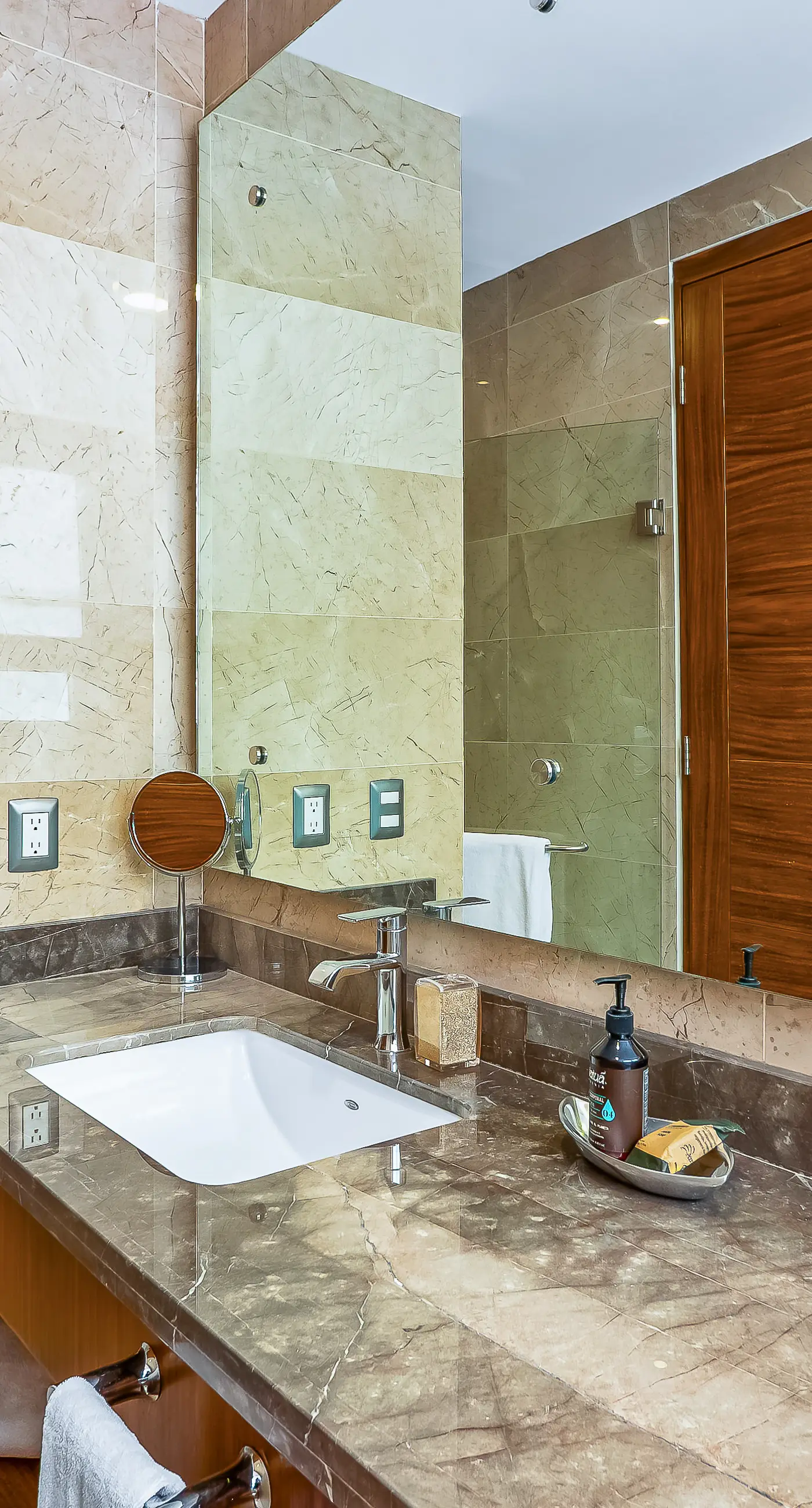 Blue Horizon 601 at Residences