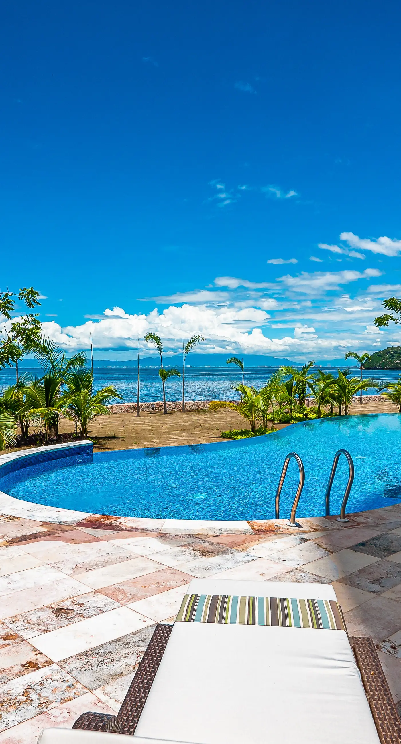 Blue Horizon 601 at Residences