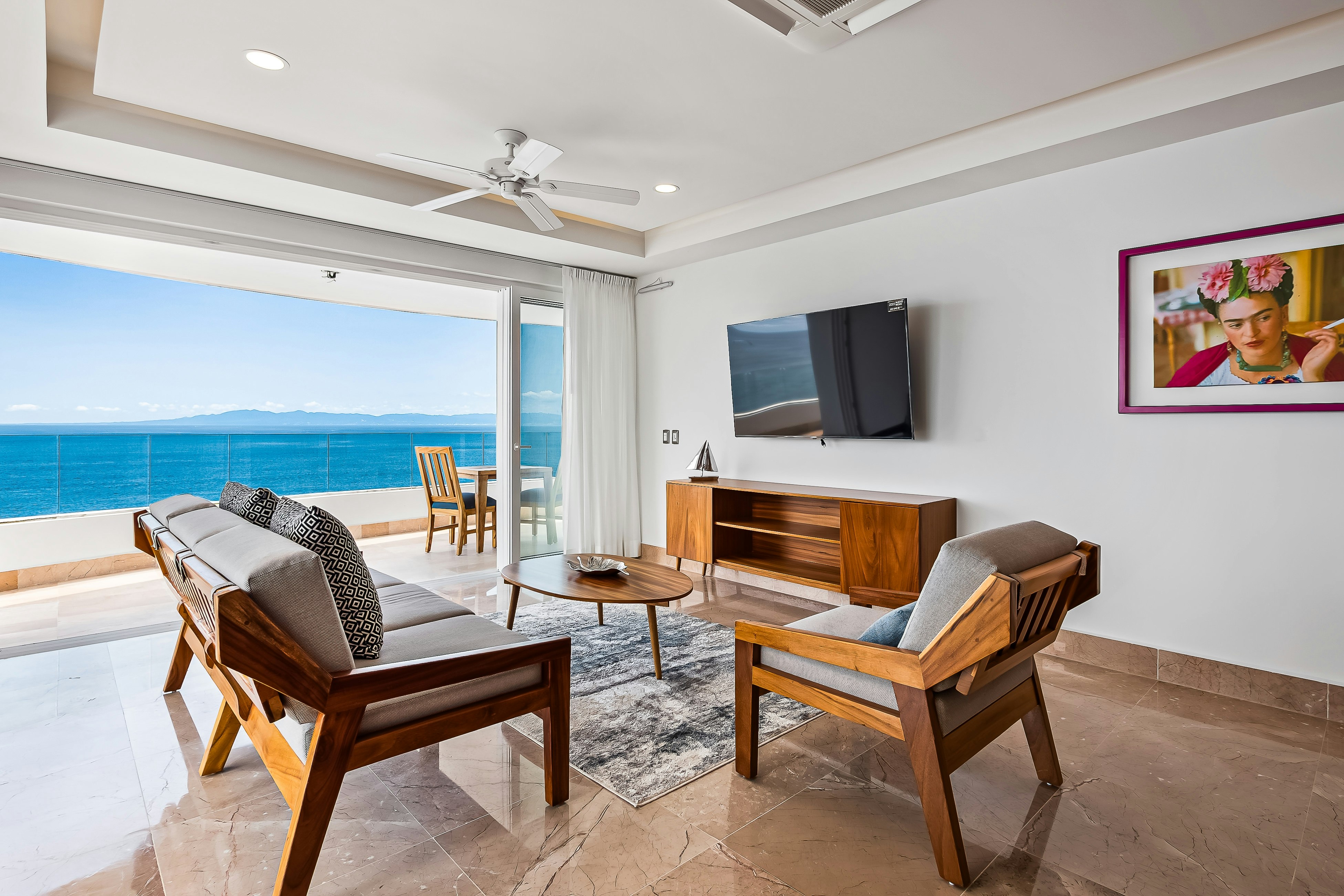 Blue Horizon 1003 at Residences