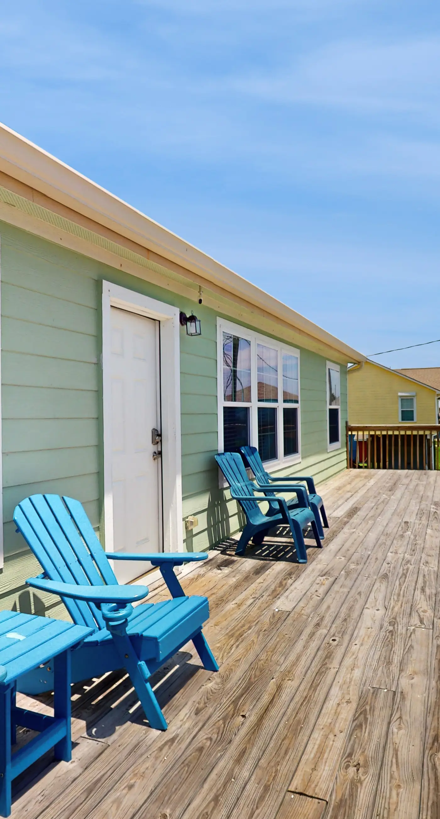 Crystal Beach Vacation Rentals, Beach Rentals, Cabins | Vacasa