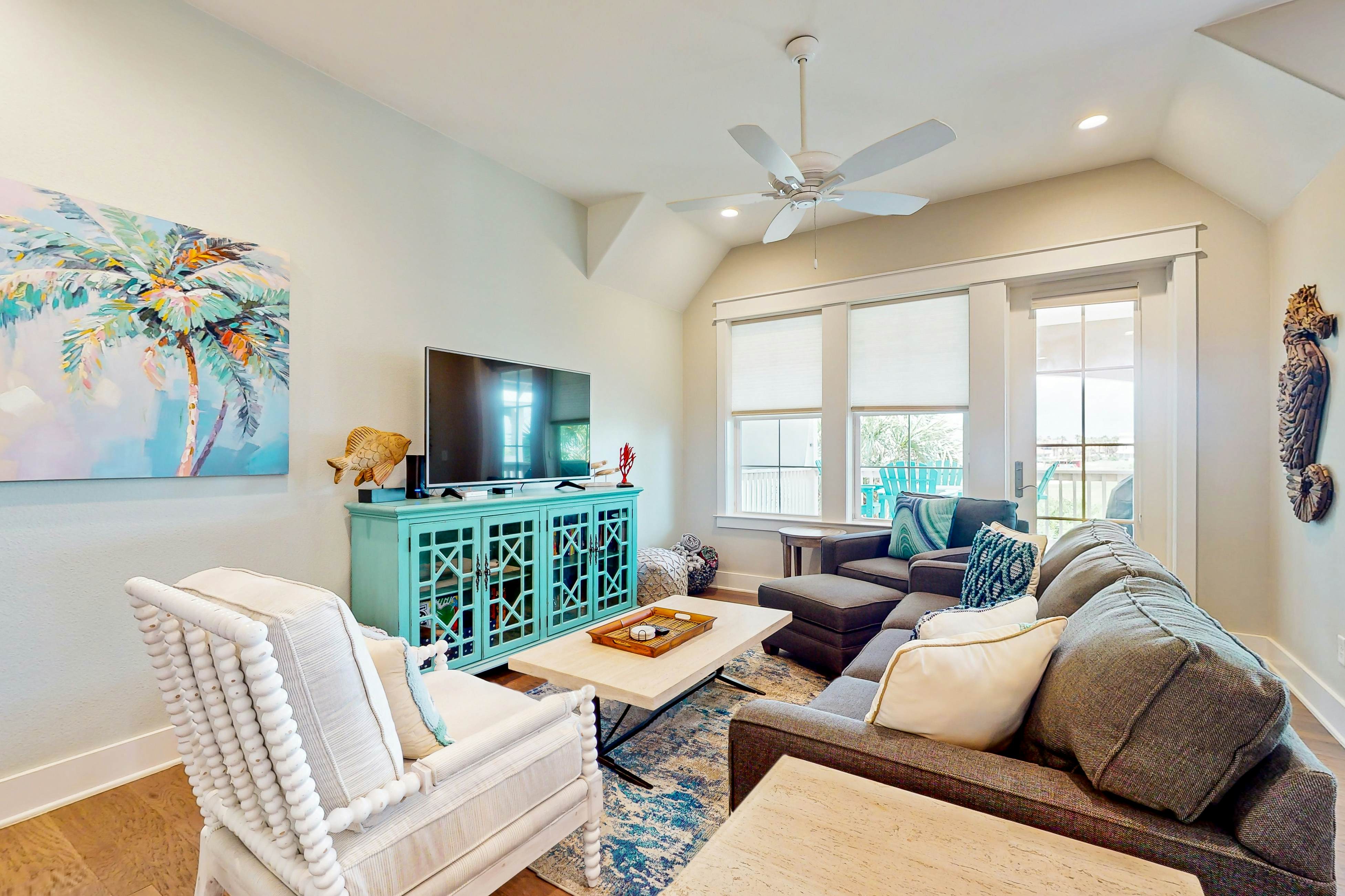 Parrots Cove at Palmilla Beach