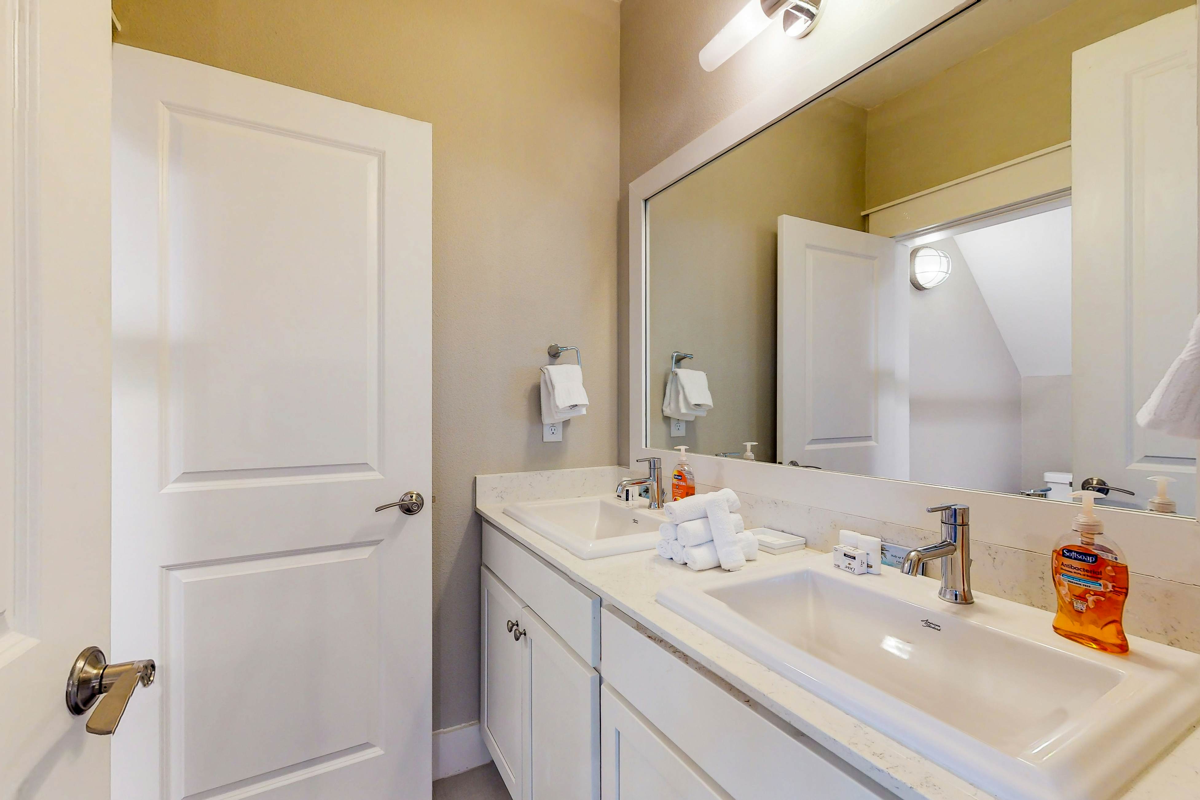 Parrots Cove at Palmilla Beach