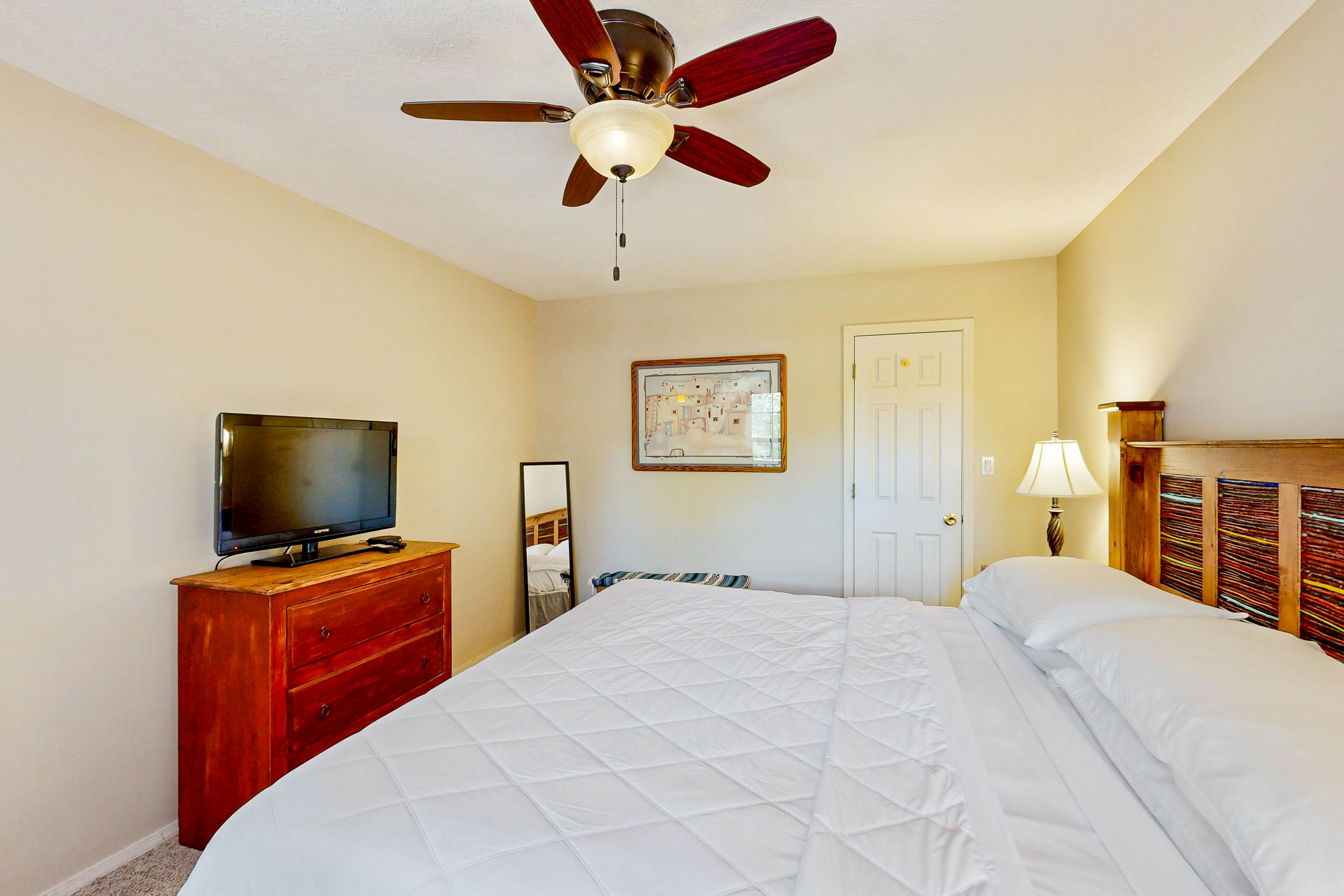 Closson Charmer Apt 2