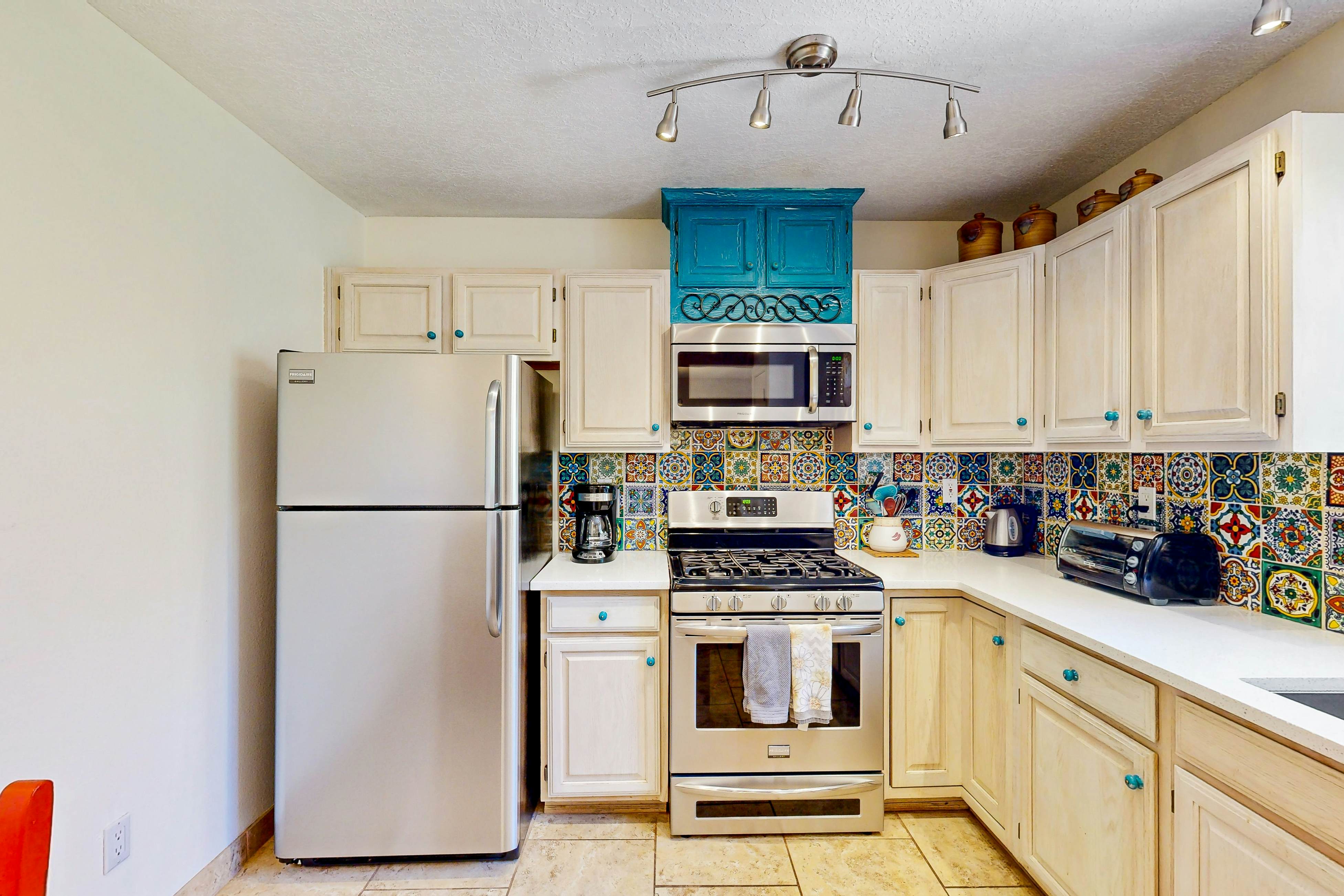 Closson Charmer Apt 2