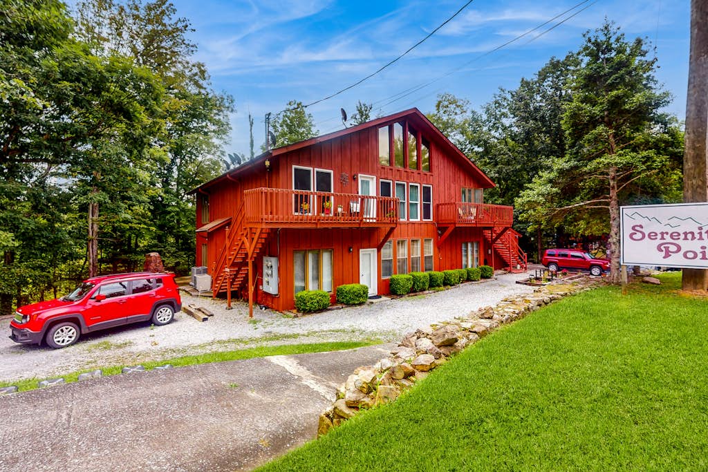 3 Bears Cabin, Sleeps 6, Dog Welcome, Hot Tub โ Sevierville, TN โ vacation rental