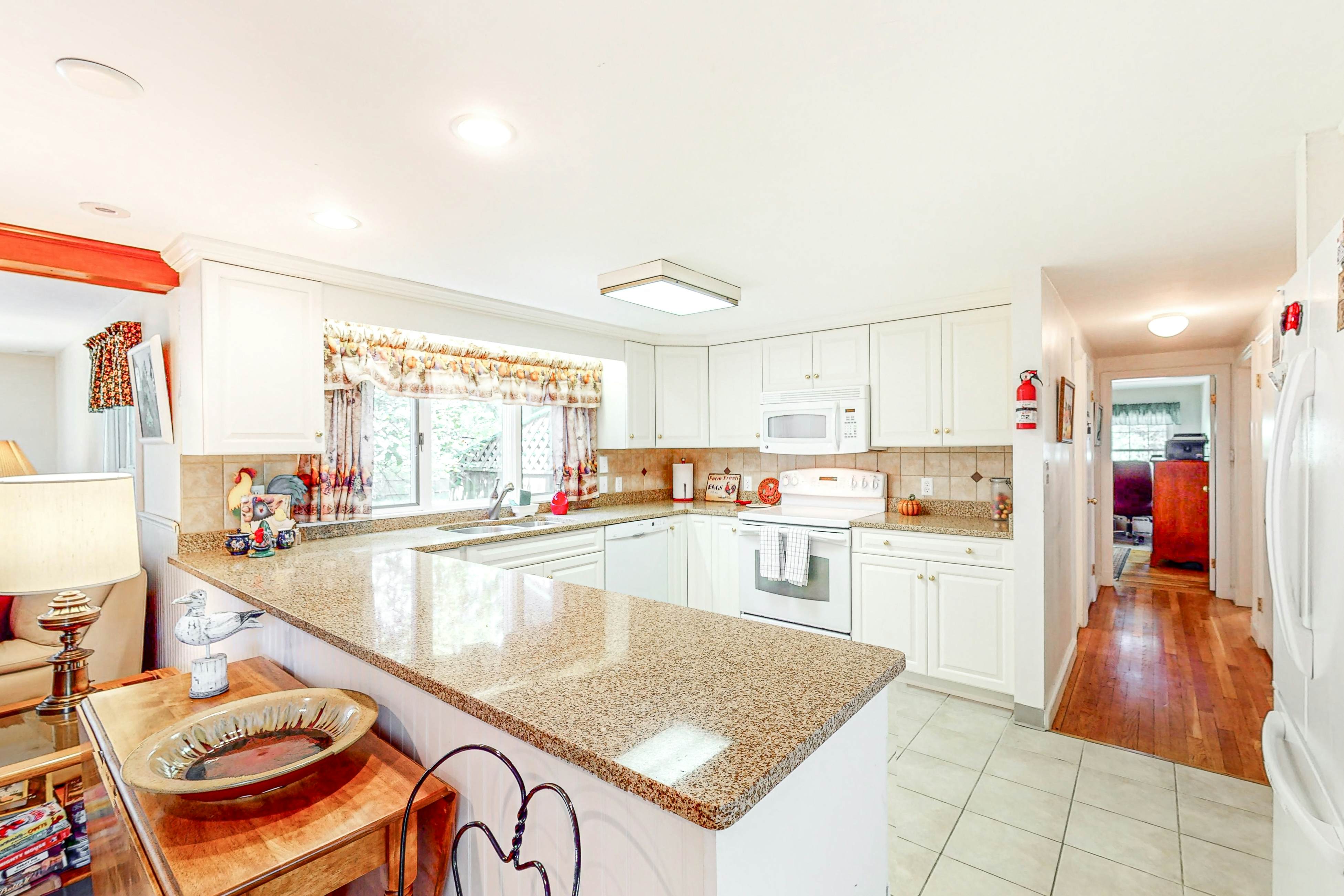 Falmouth Beachtown Getaway 