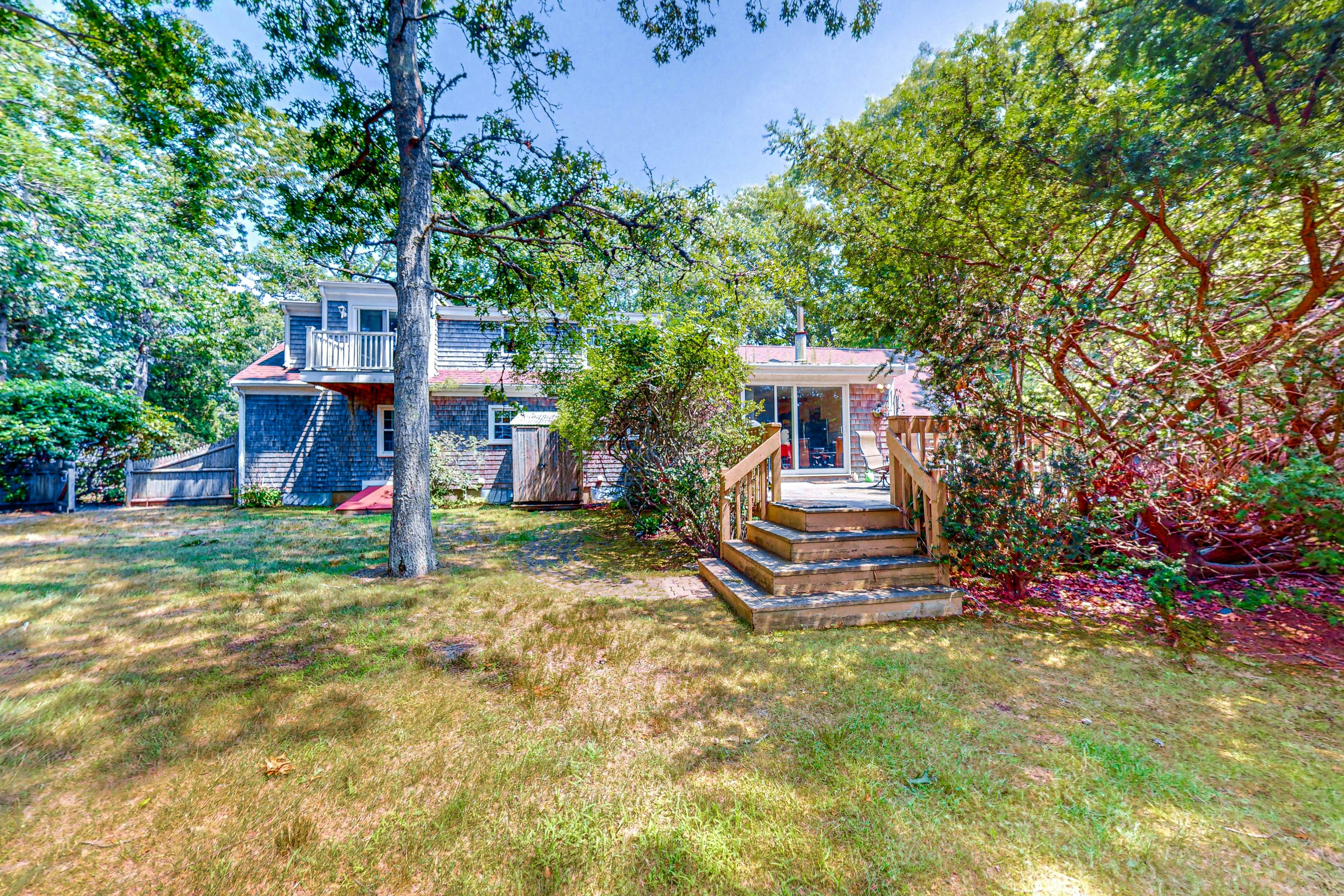 Falmouth Beachtown Getaway 