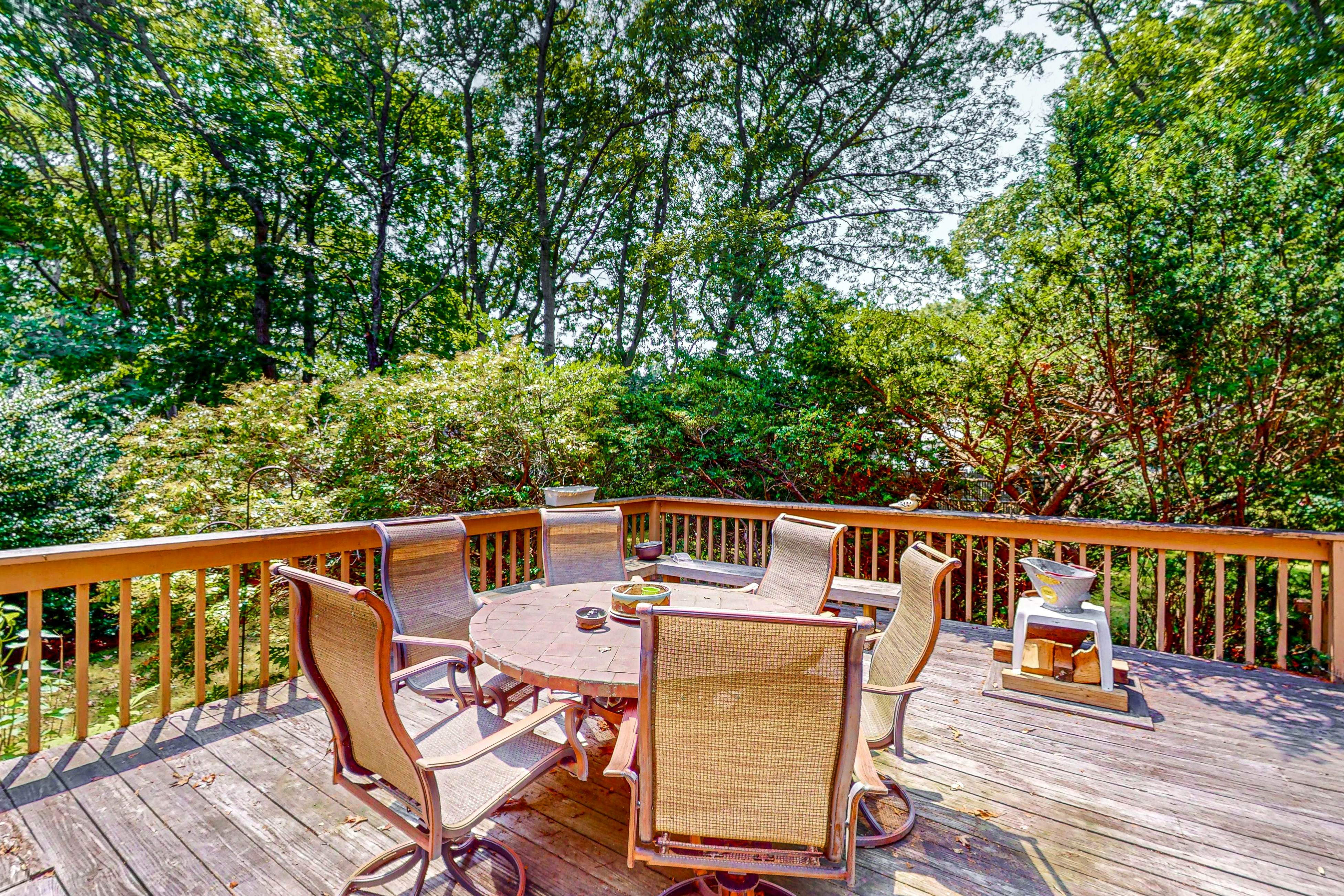 Falmouth Beachtown Getaway 