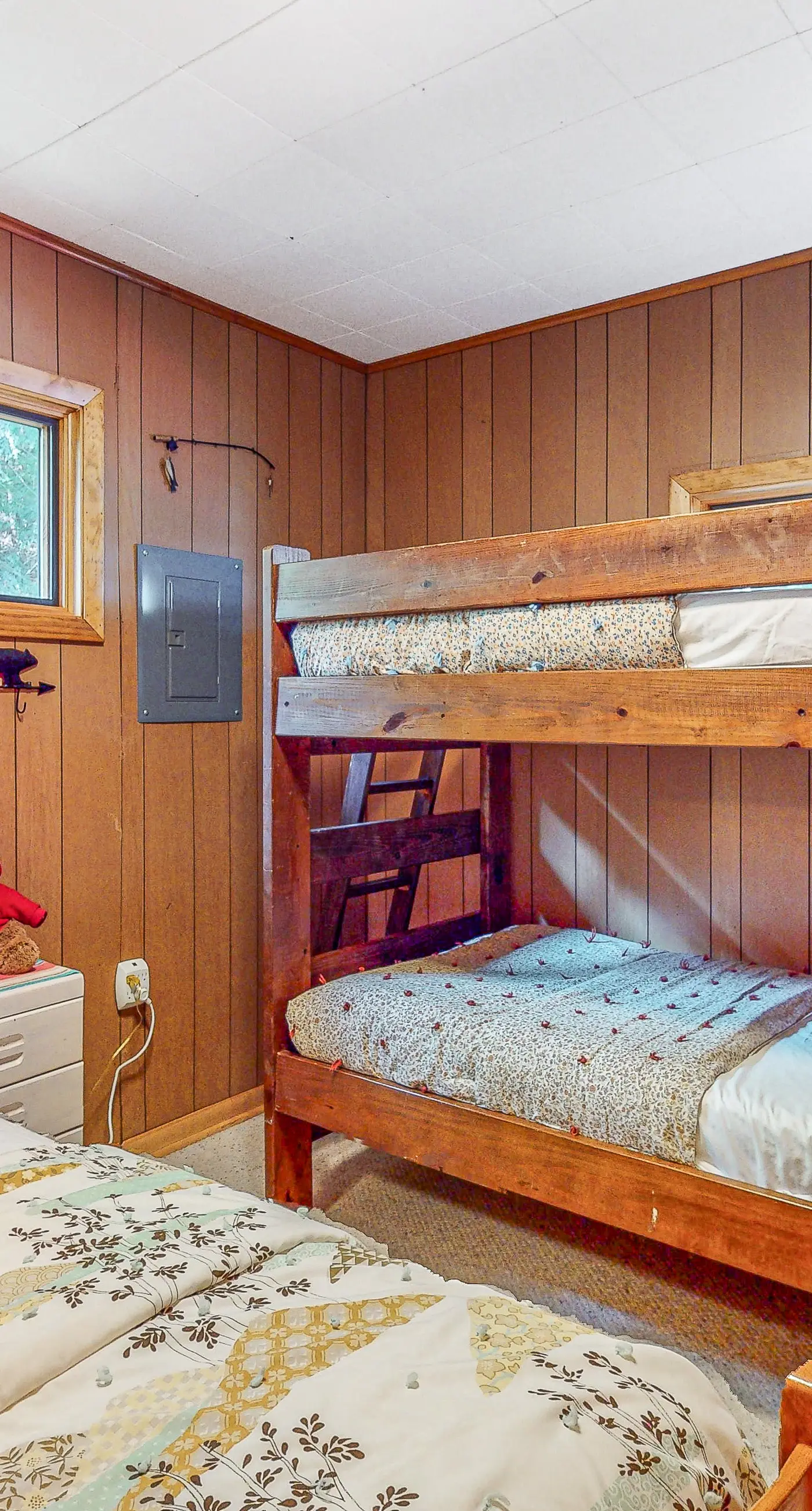 Two Sisters Lakeside