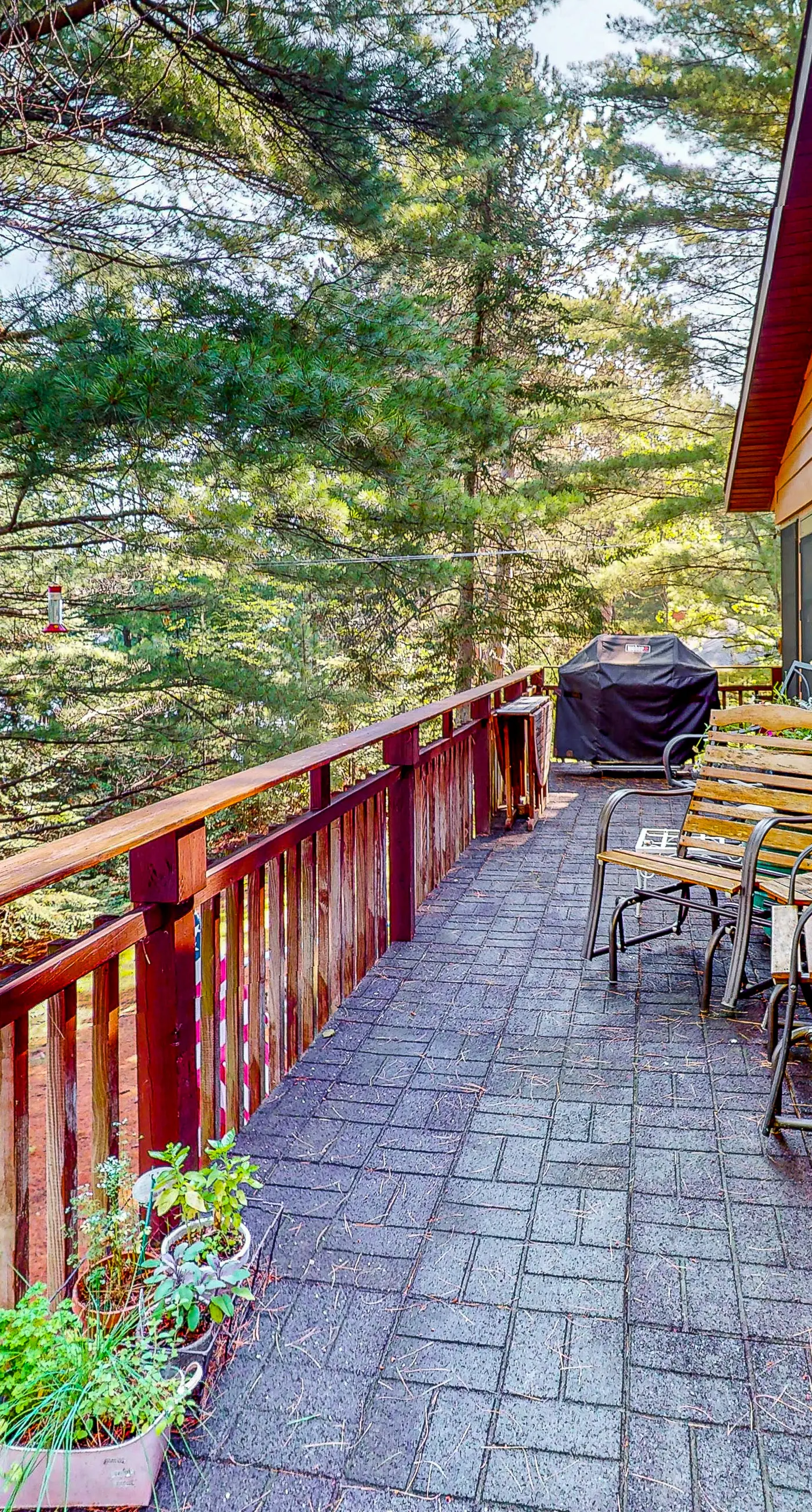 Two Sisters Lakeside