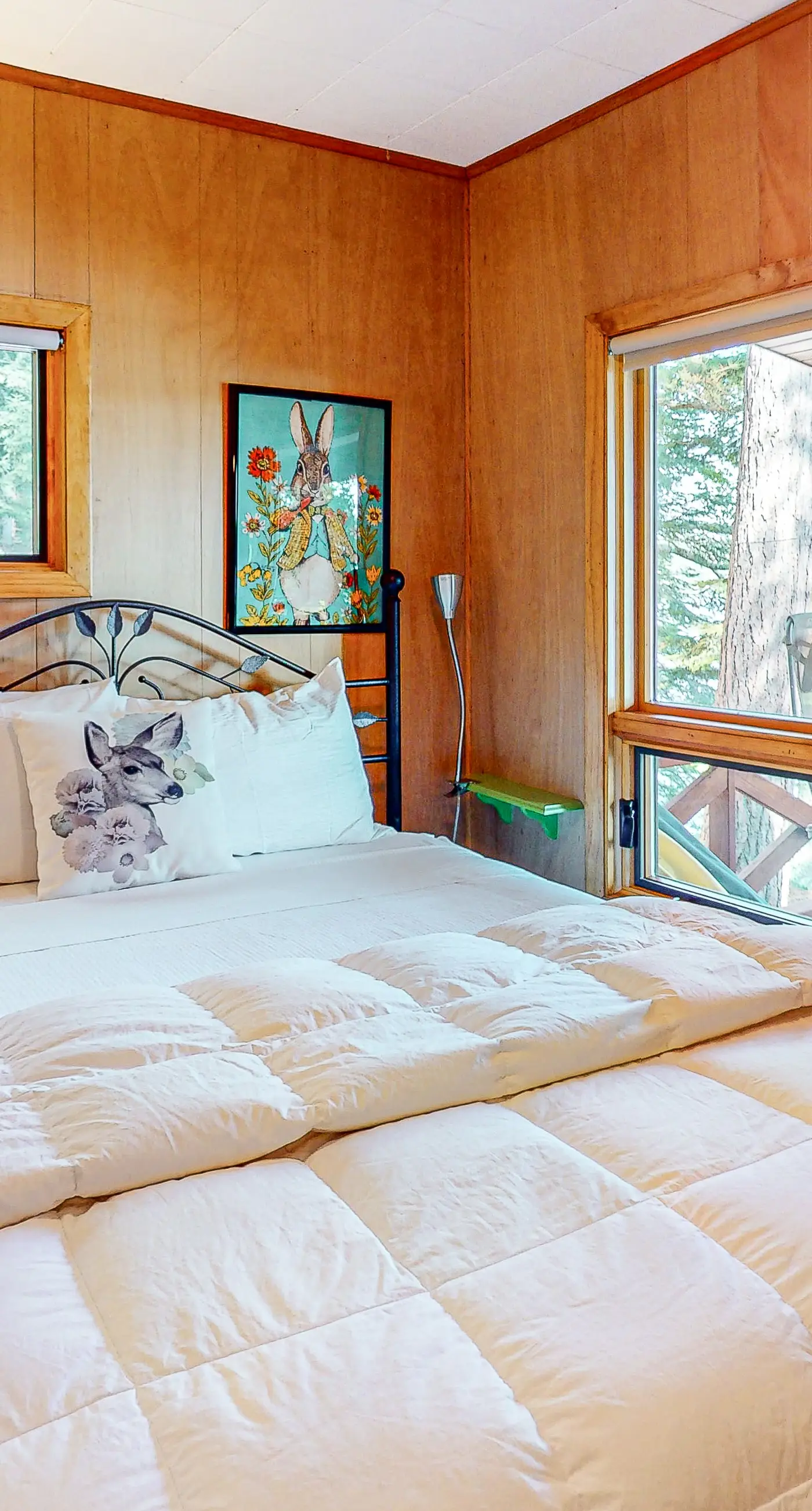 Two Sisters Lakeside