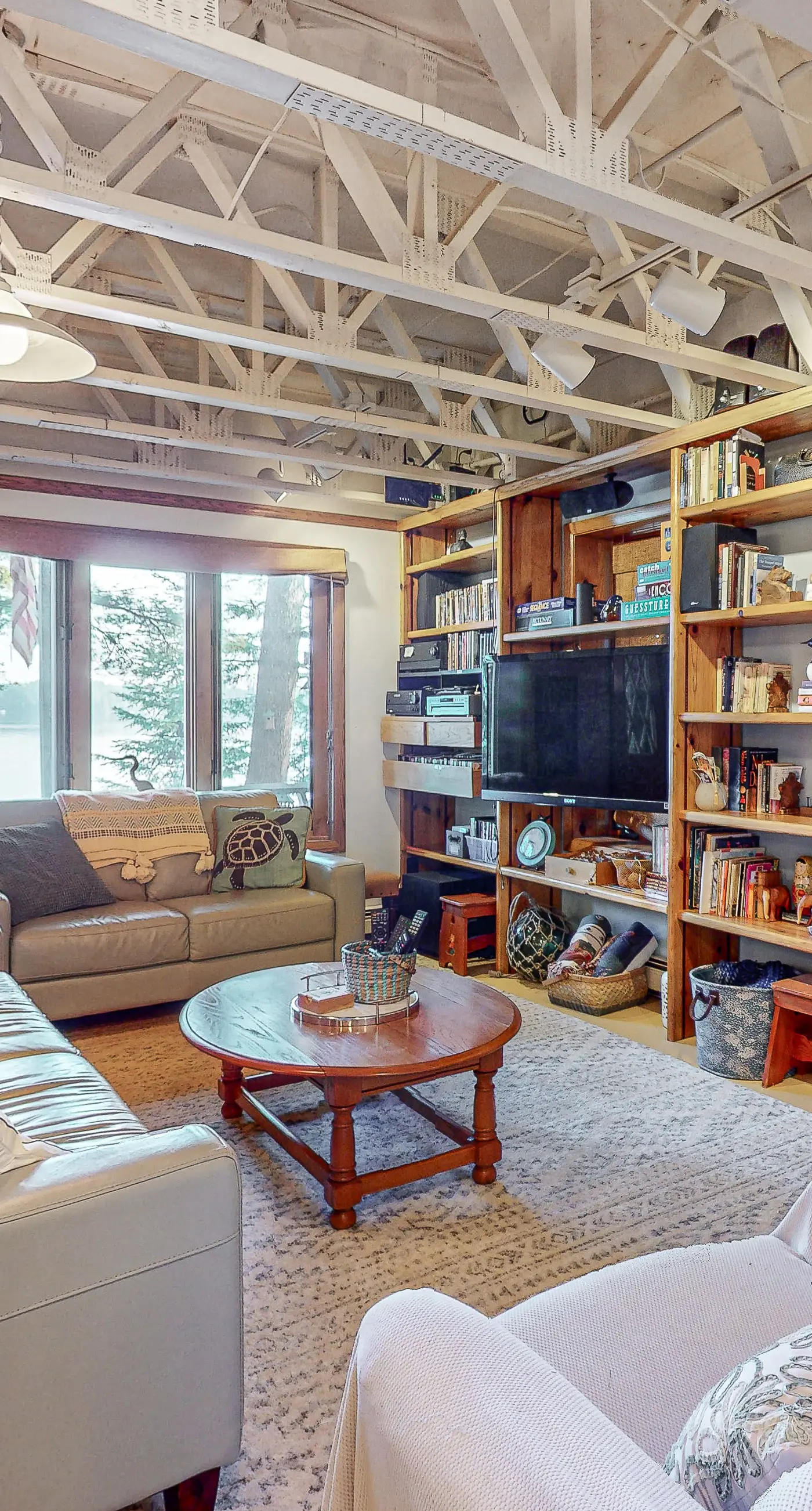 Two Sisters Lakeside