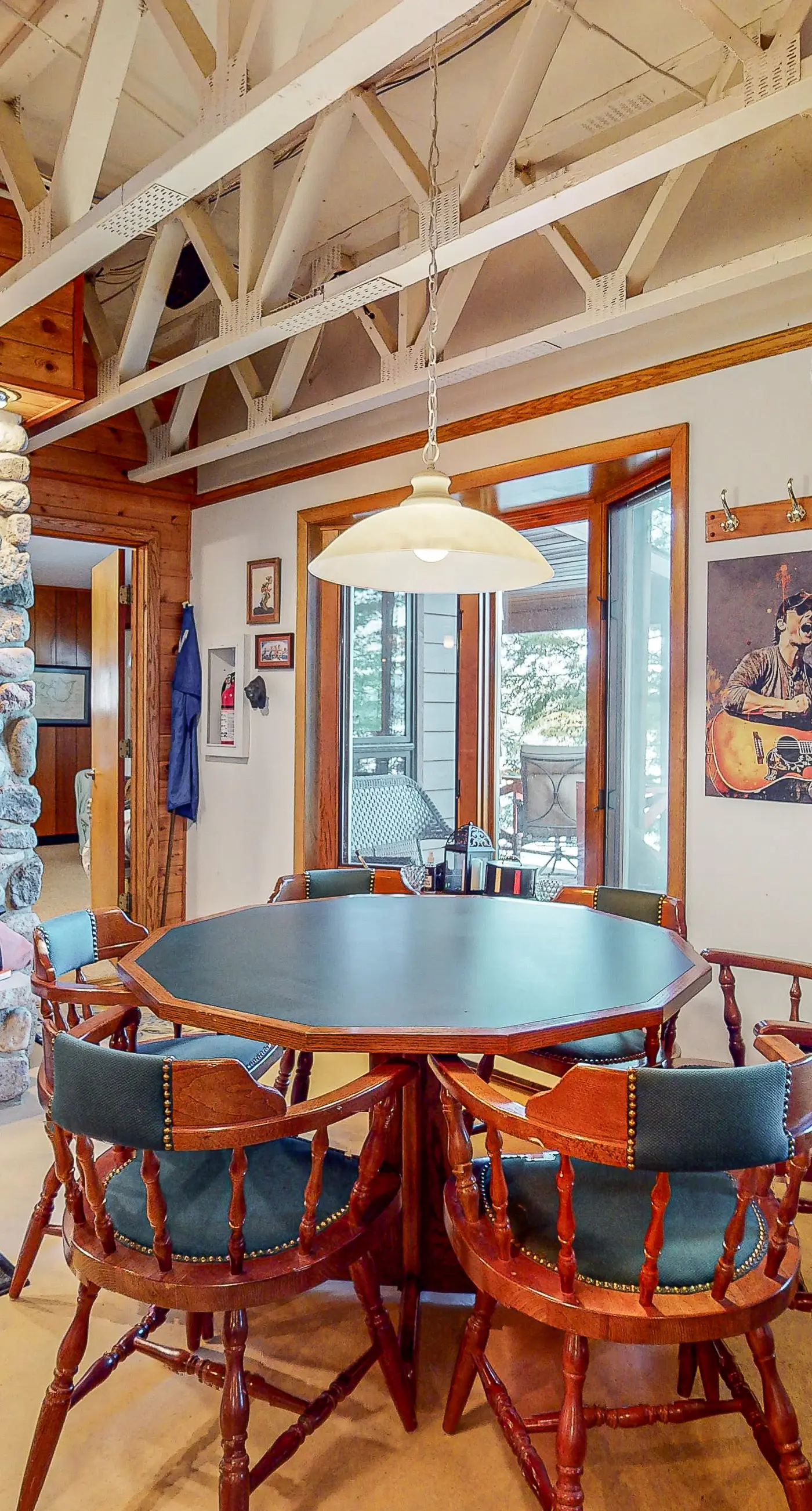 Two Sisters Lakeside