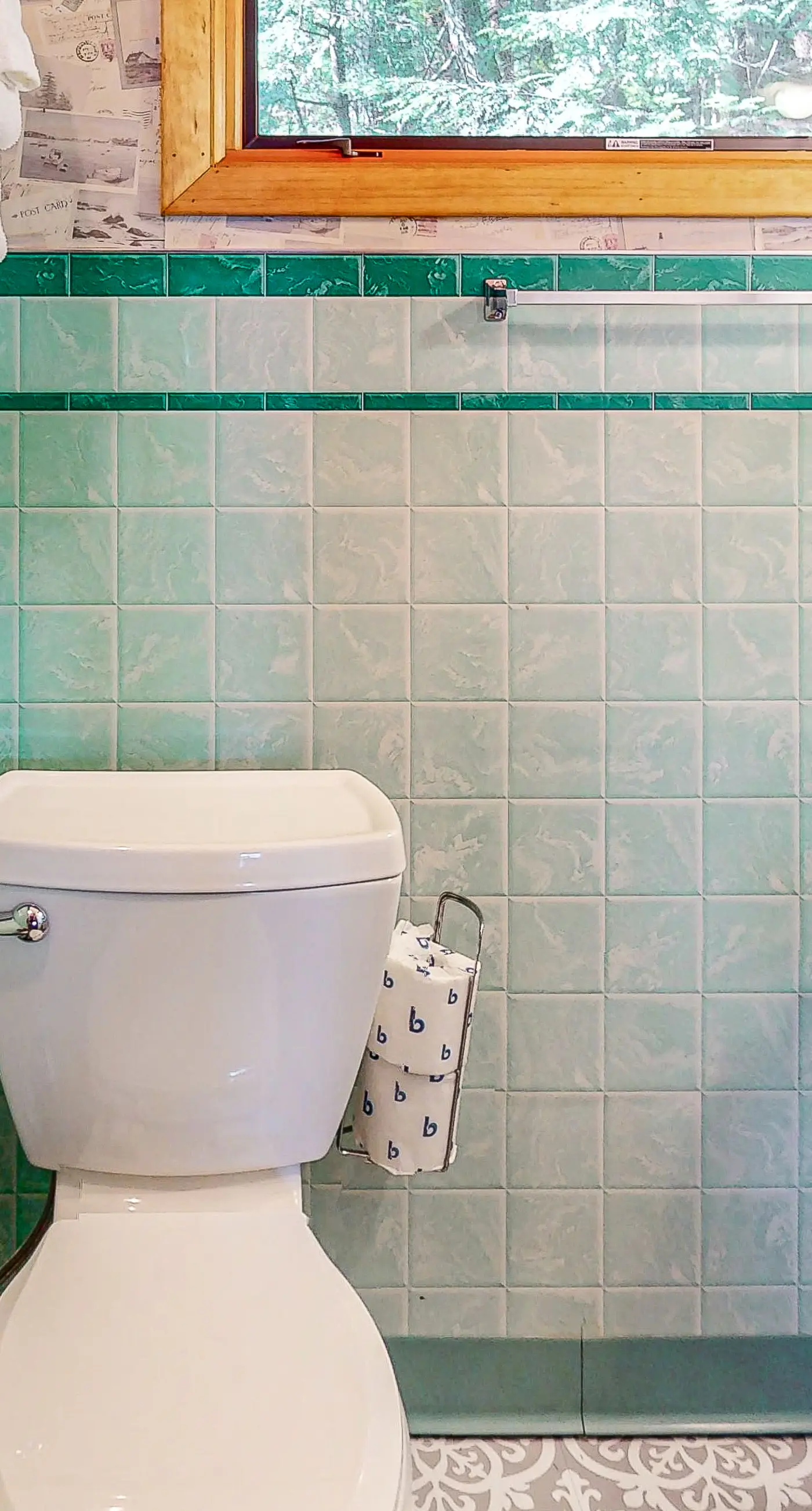 Two Sisters Lakeside