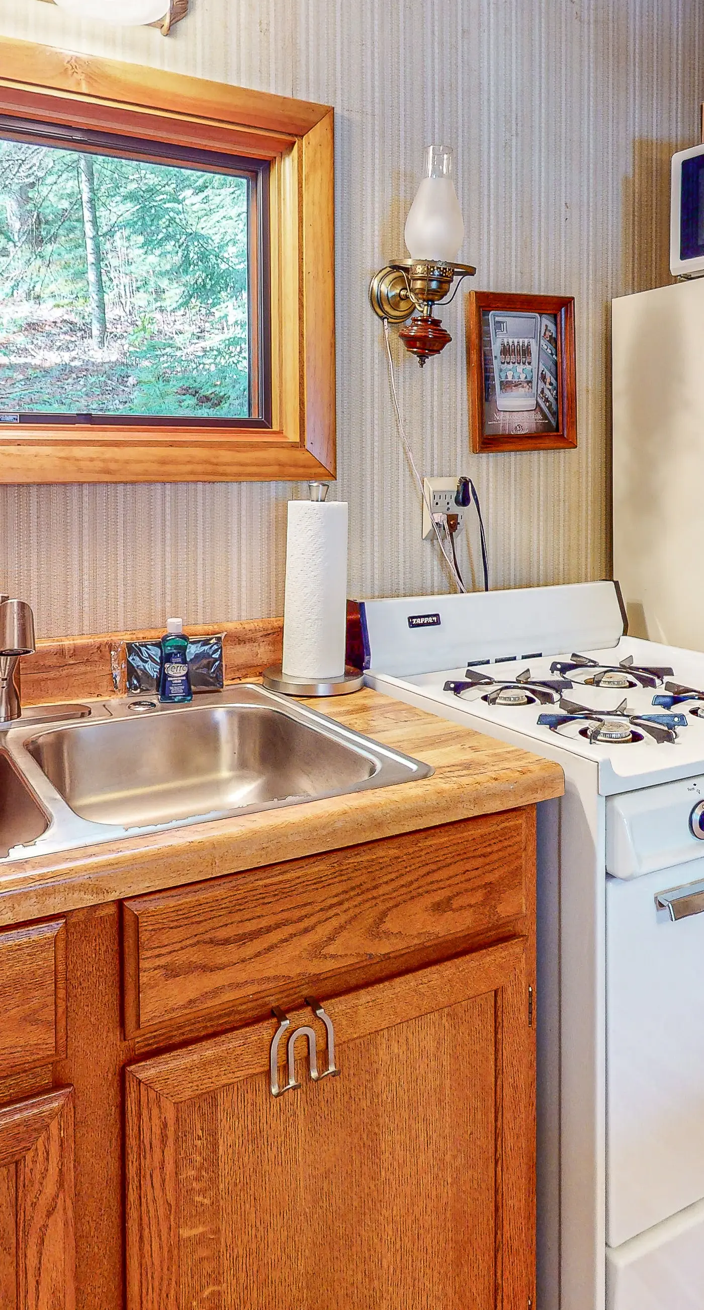 Two Sisters Lakeside