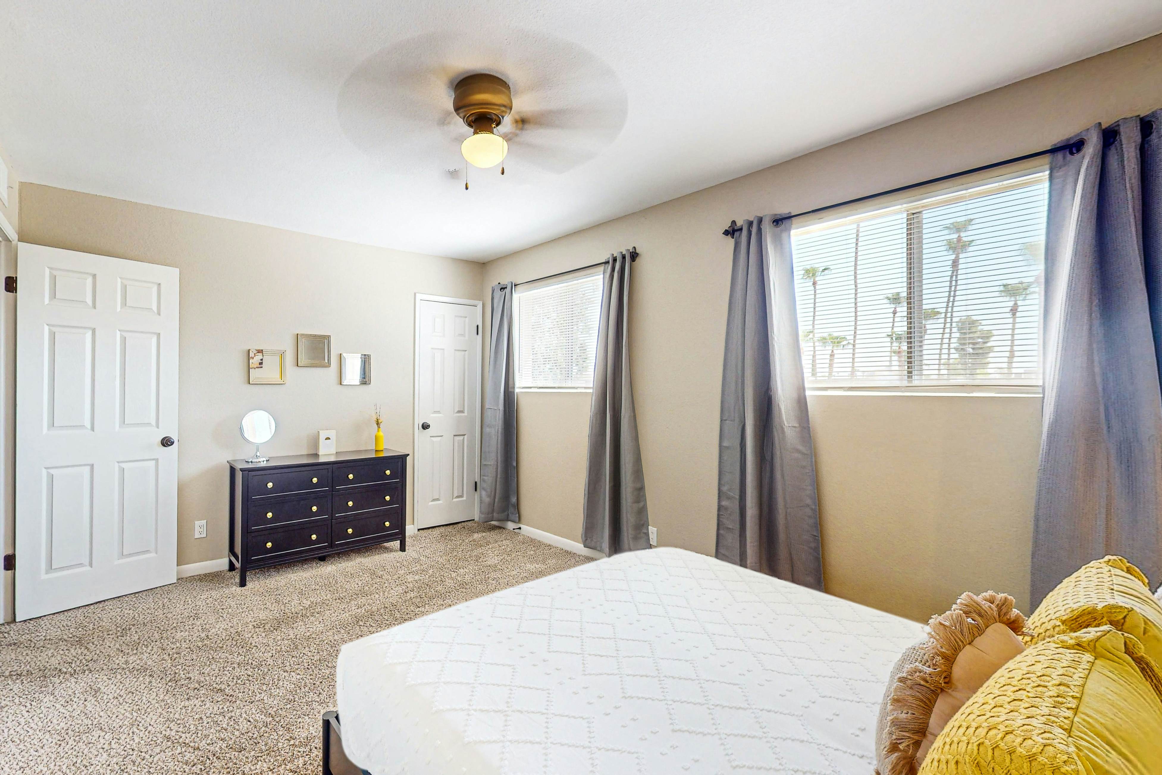 Fun in the Fountain Hills Sun