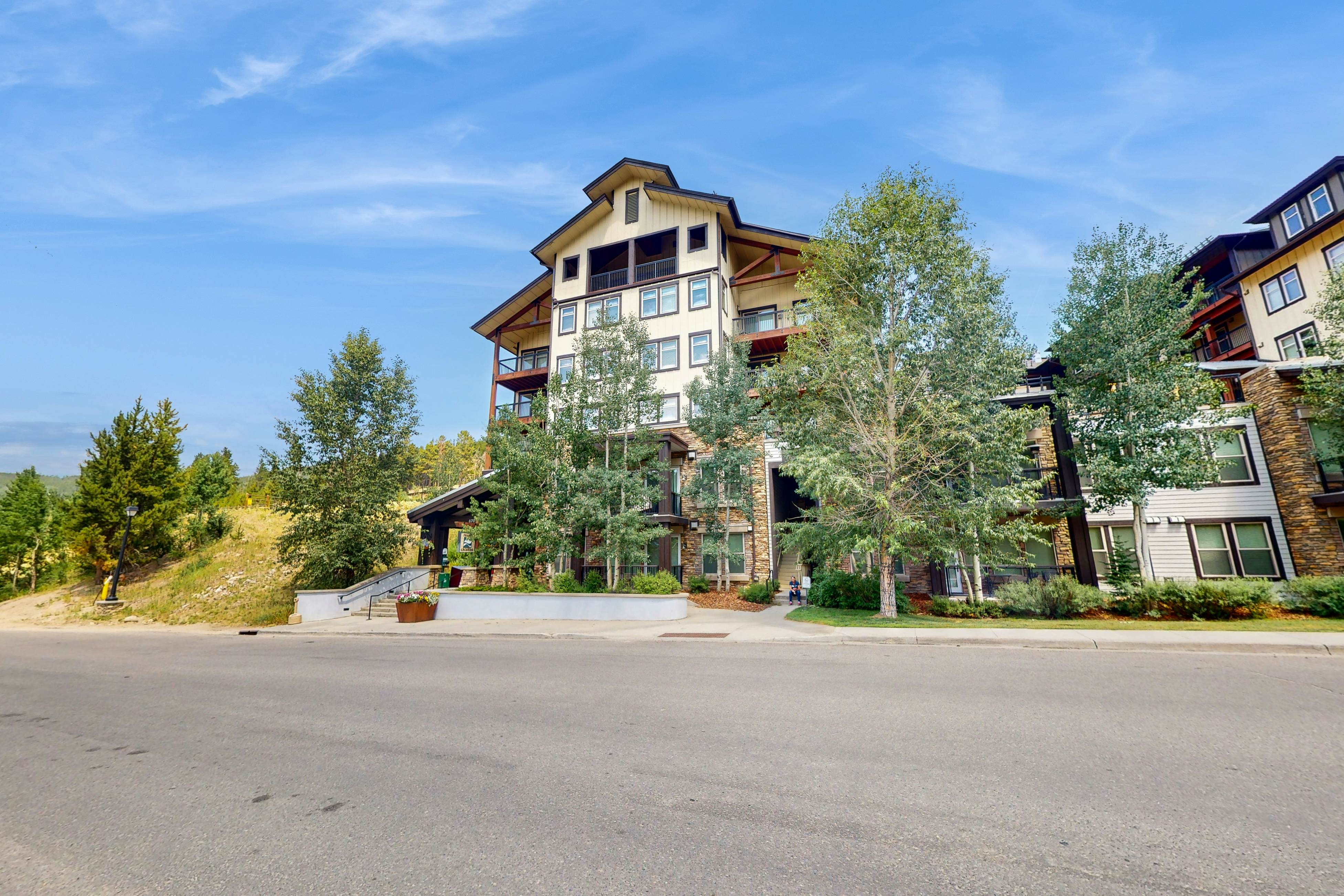 Fraser Crossing 3404