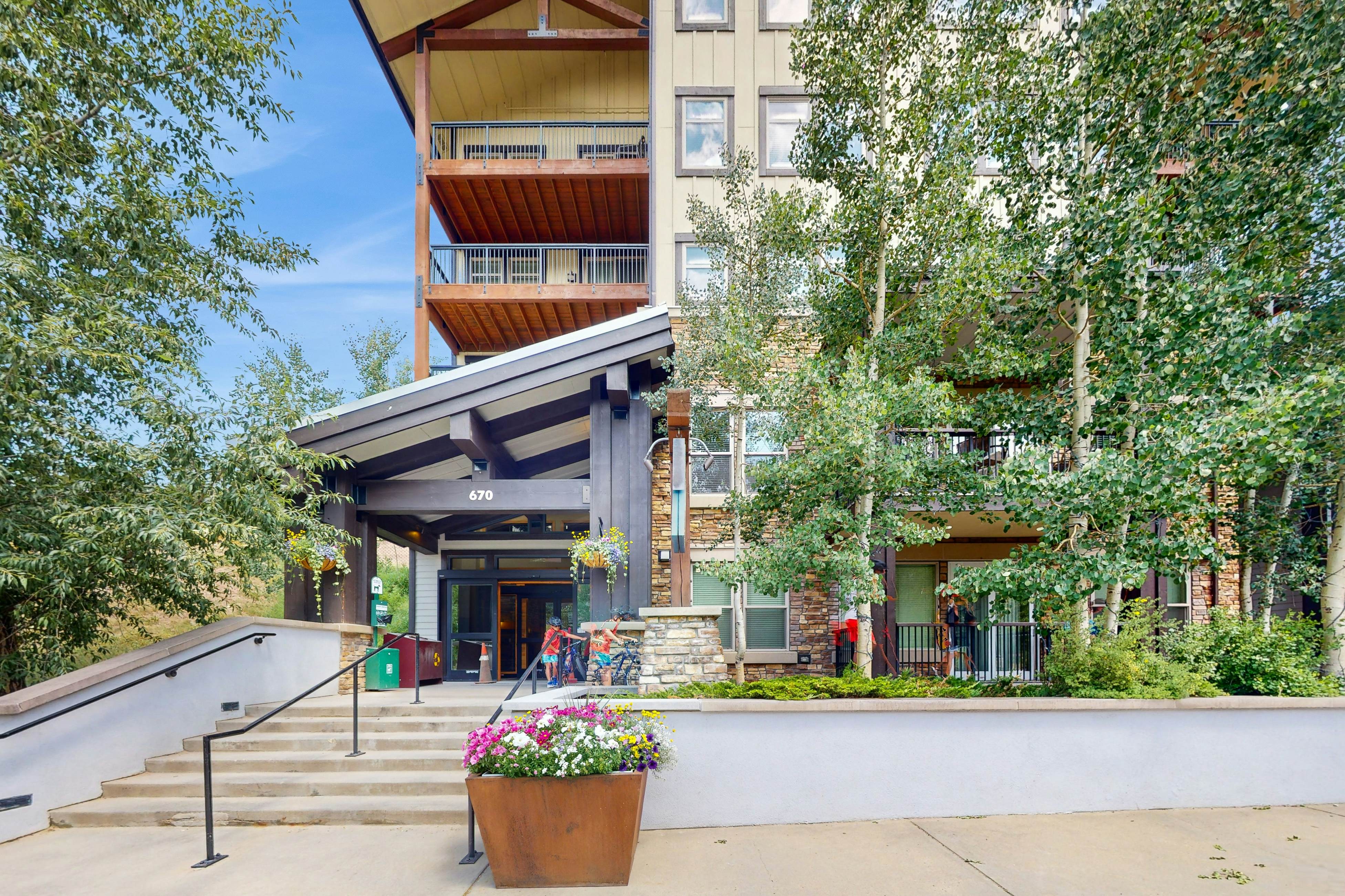 Fraser Crossing 3404