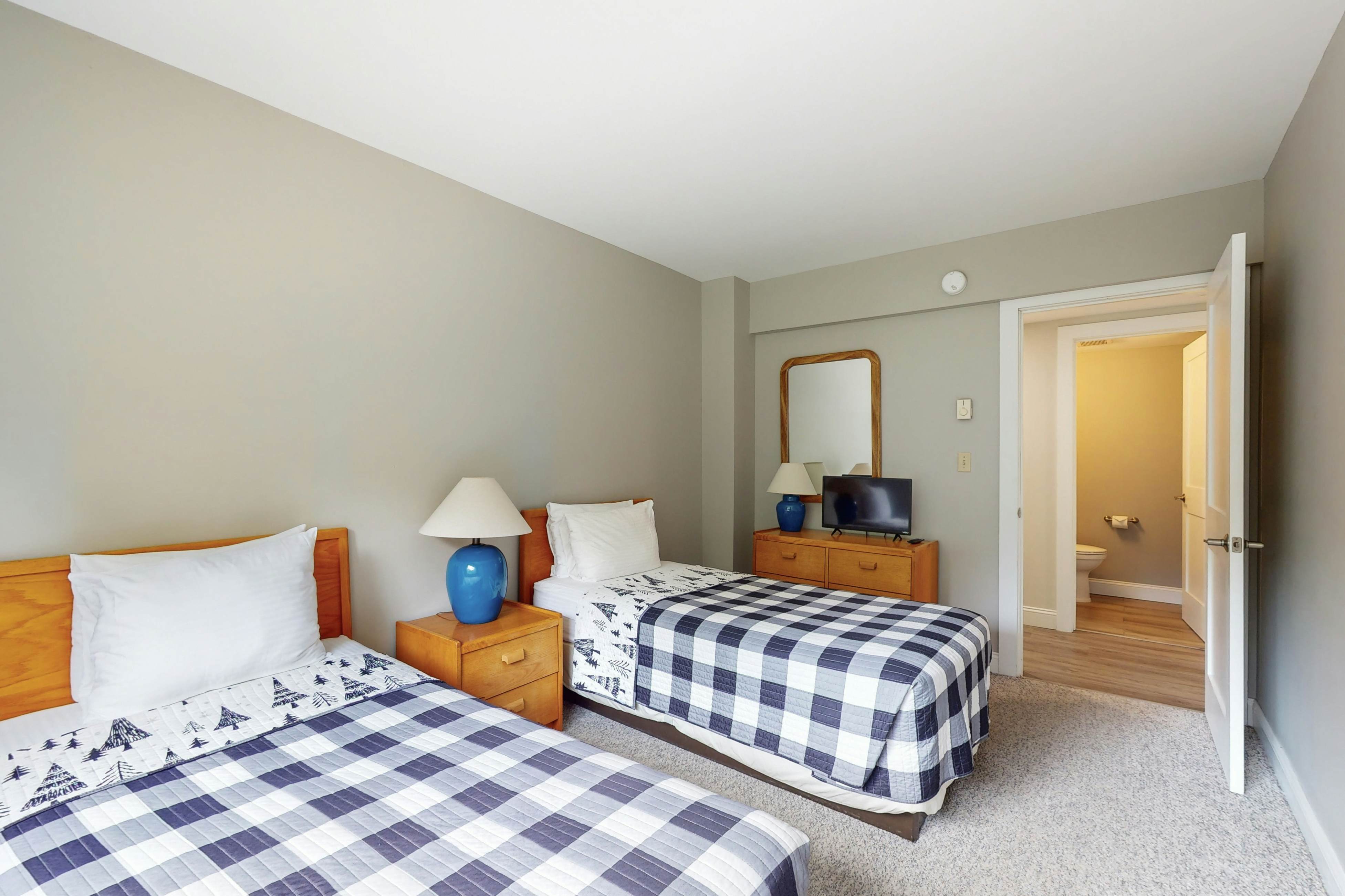 Mountain Green - 1B2