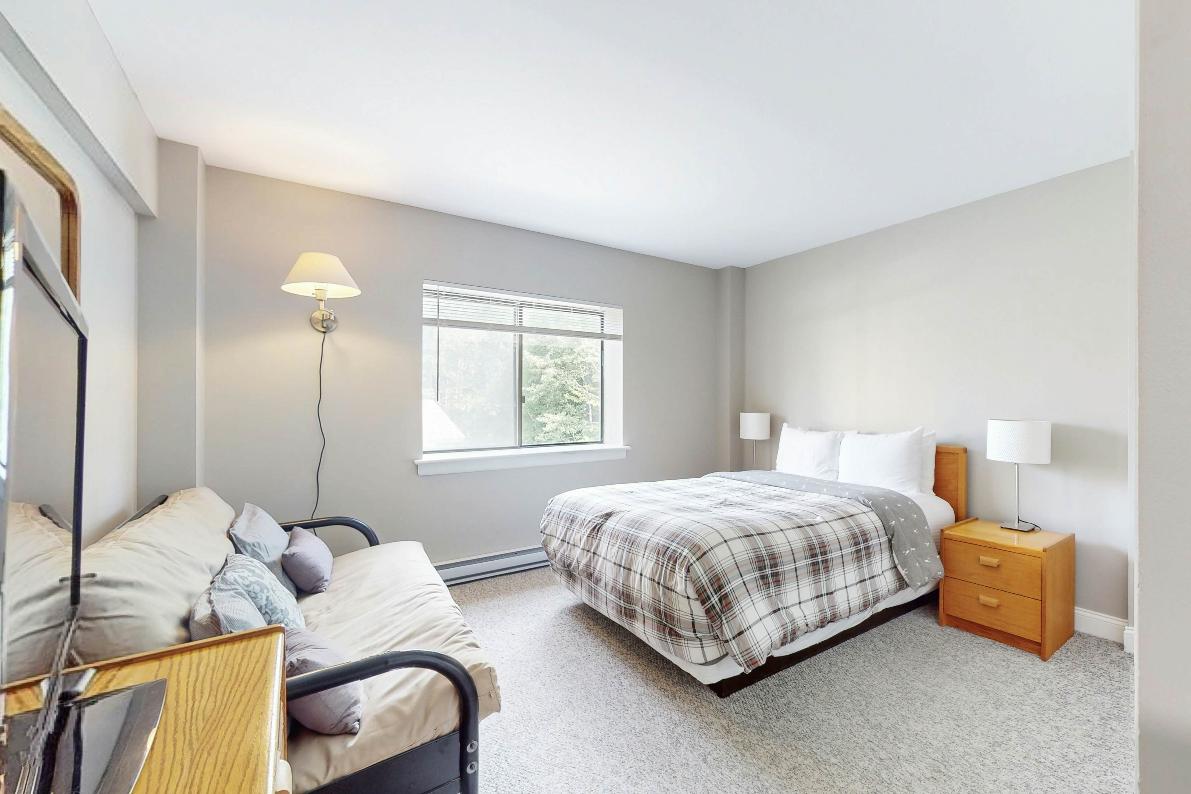 Mountain Green - 1B2