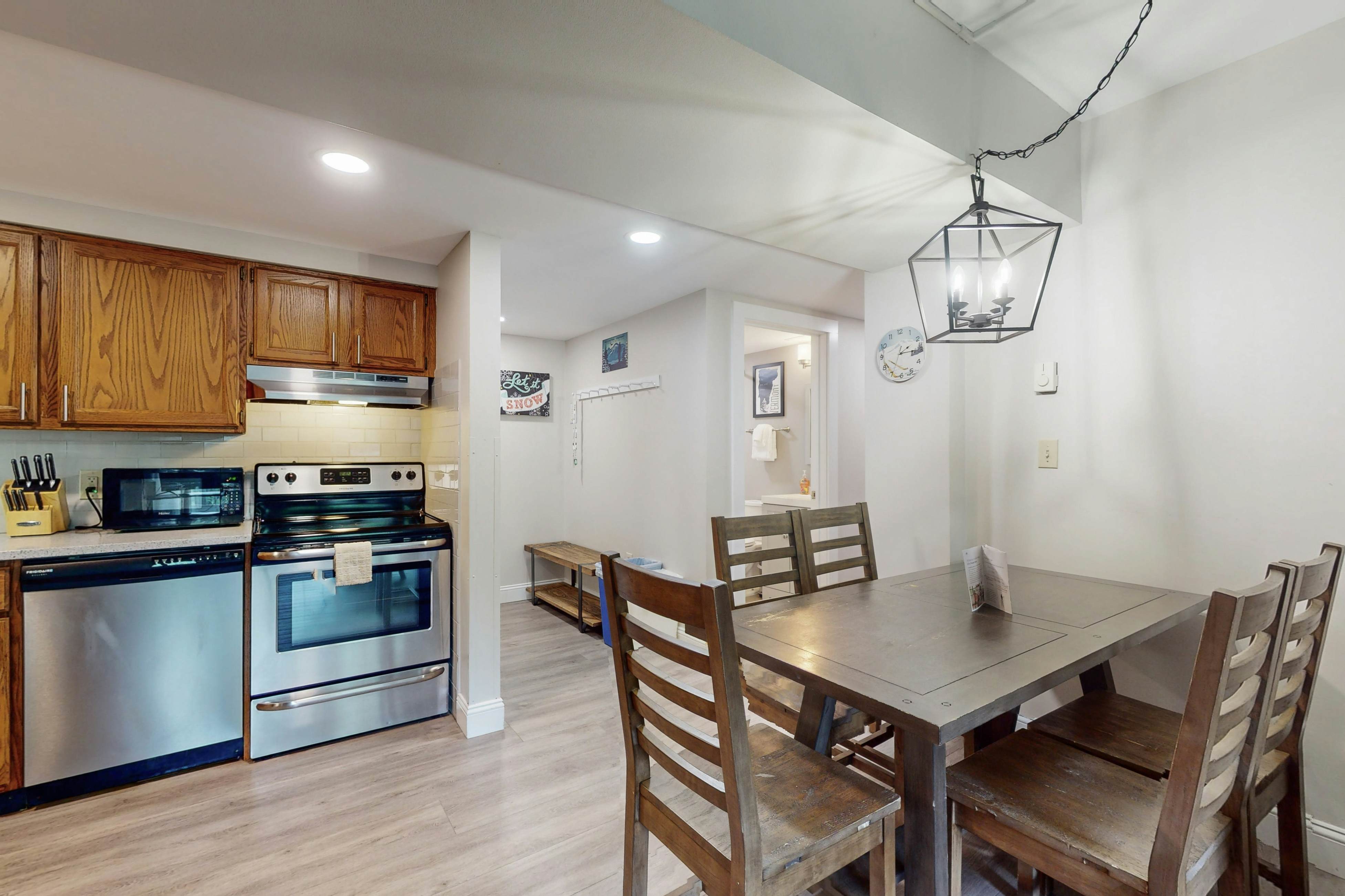 Mountain Green - 1B2