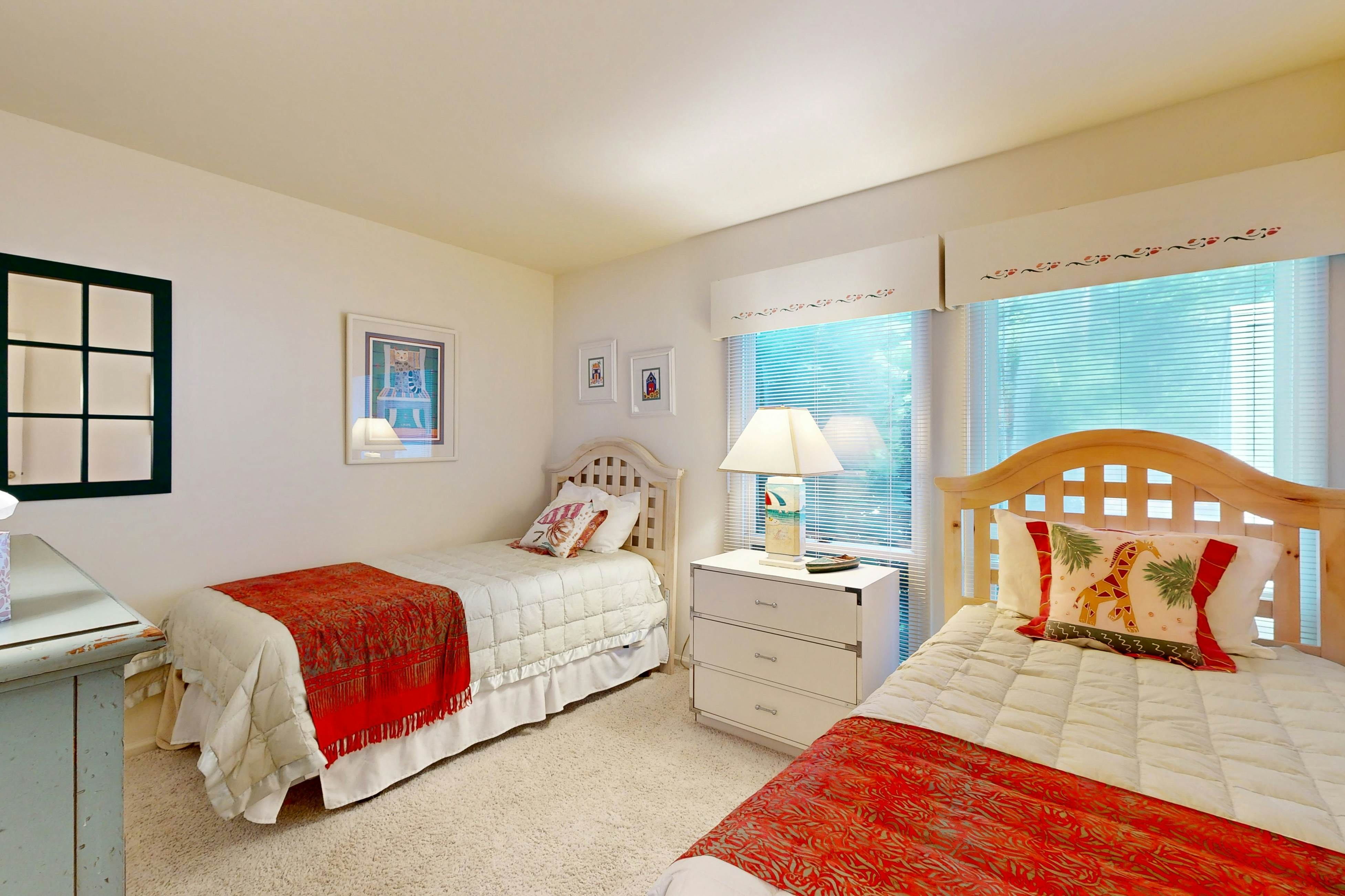 Sea Colony --- 33577 West Lake View, Unit 1004B