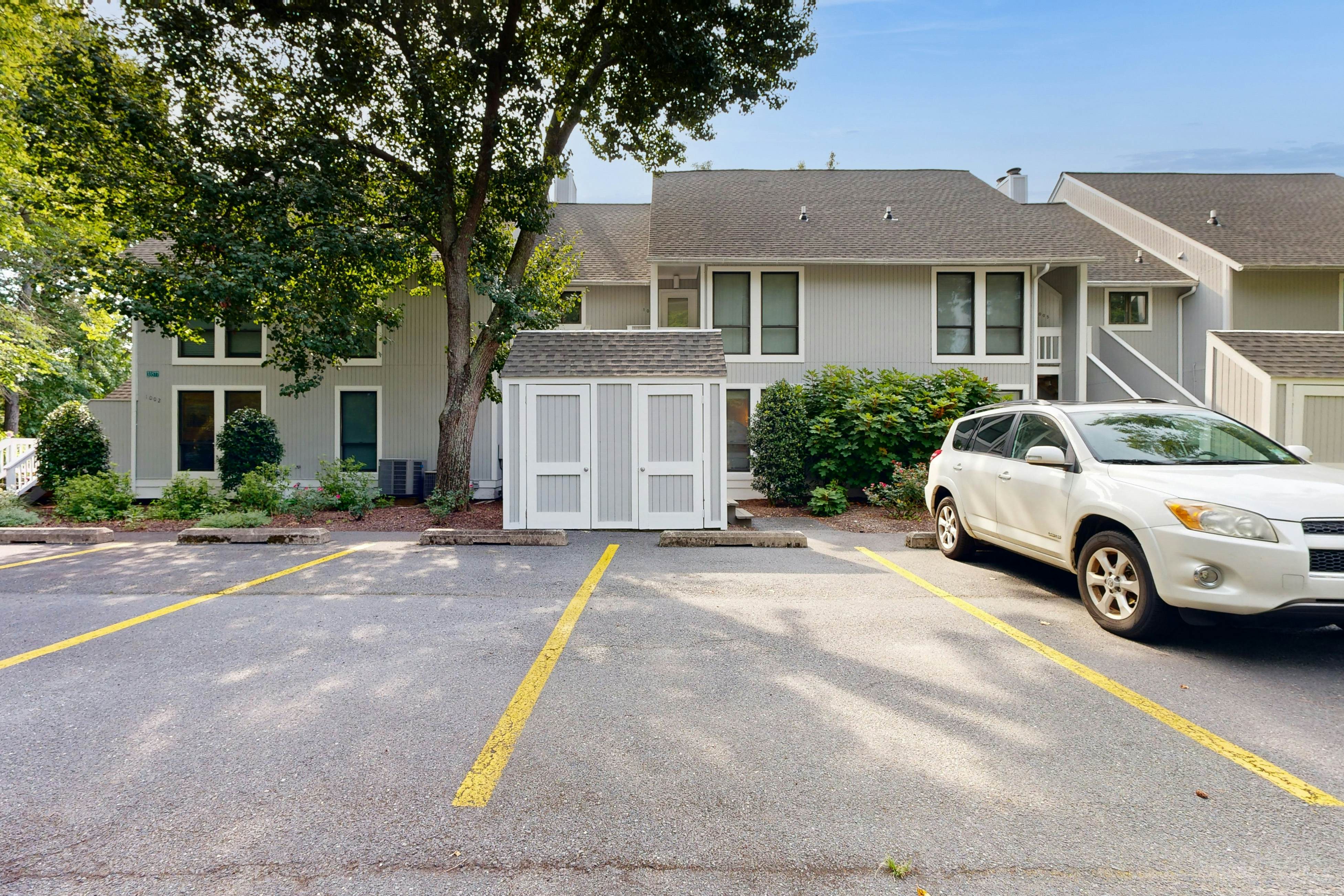 Sea Colony --- 33577 West Lake View, Unit 1004B