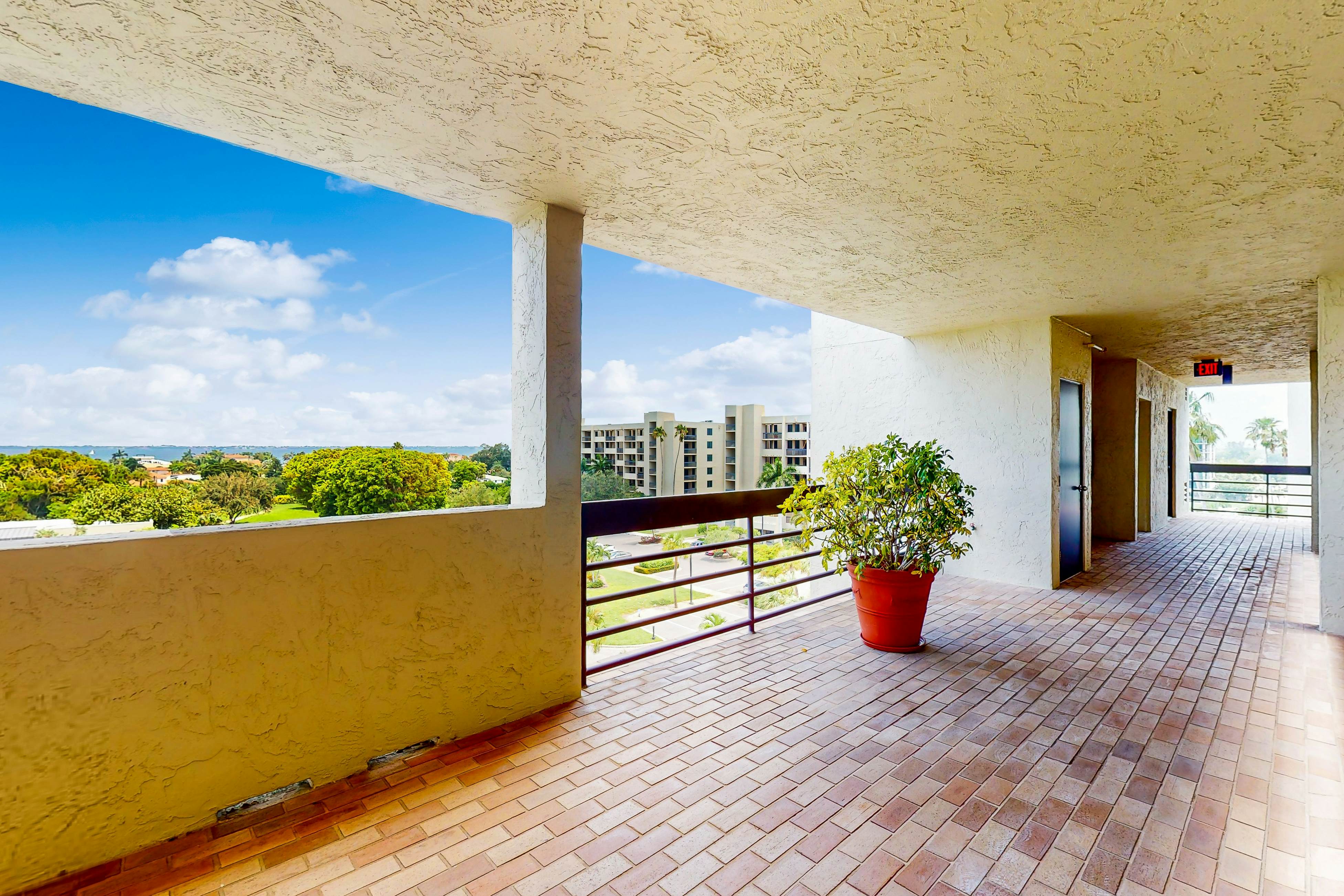 Paradise Time Hideaway