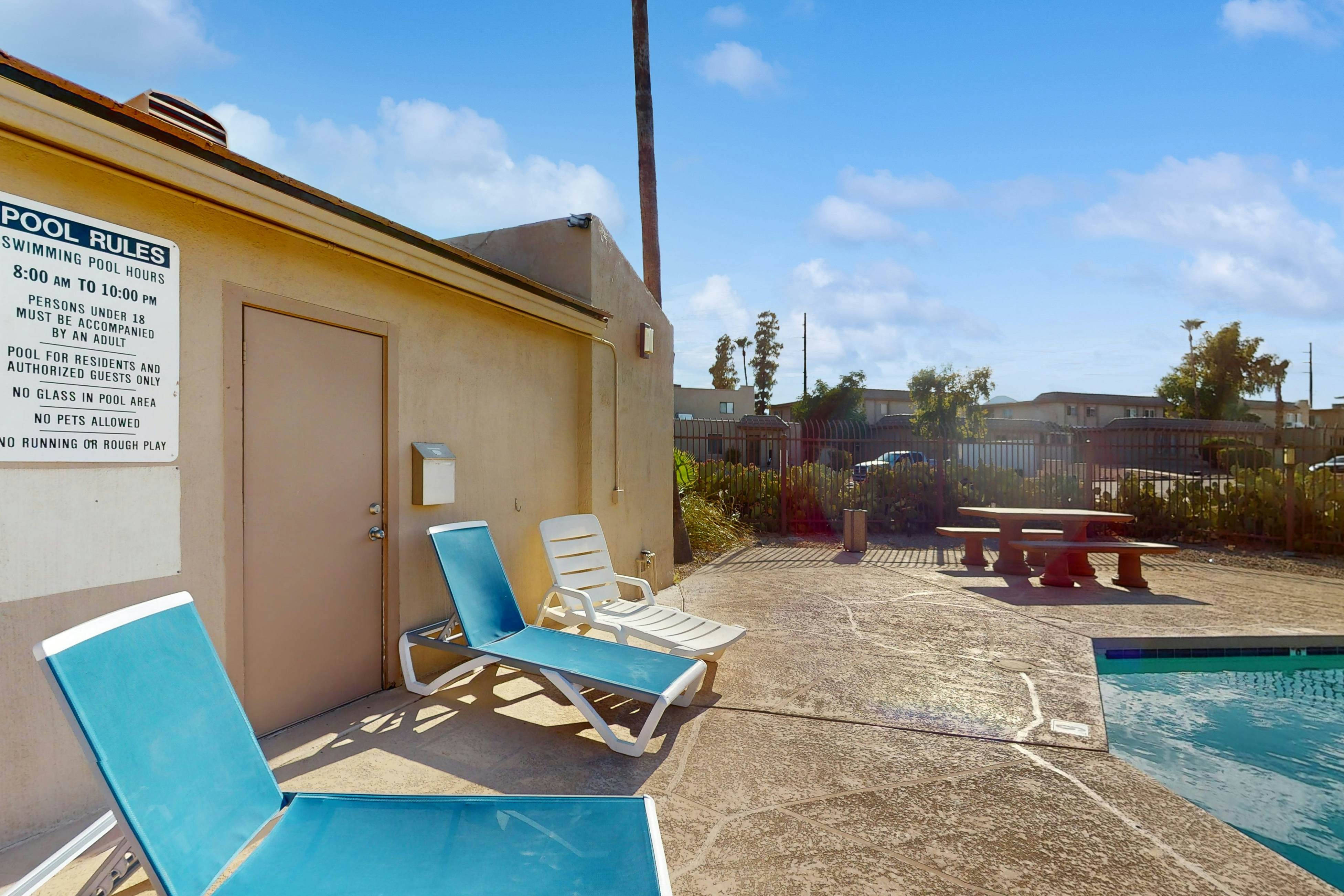 Fun in the Fountain Hills Sun