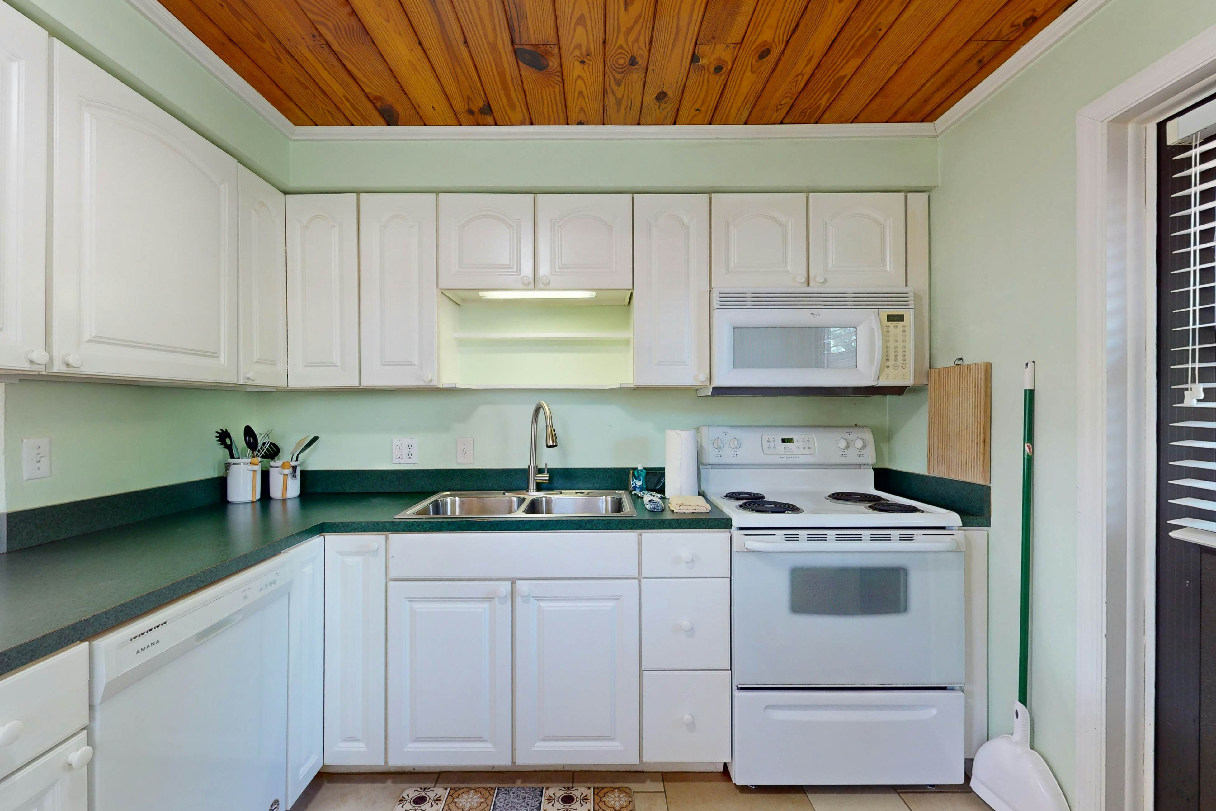 Lake June Resort #10