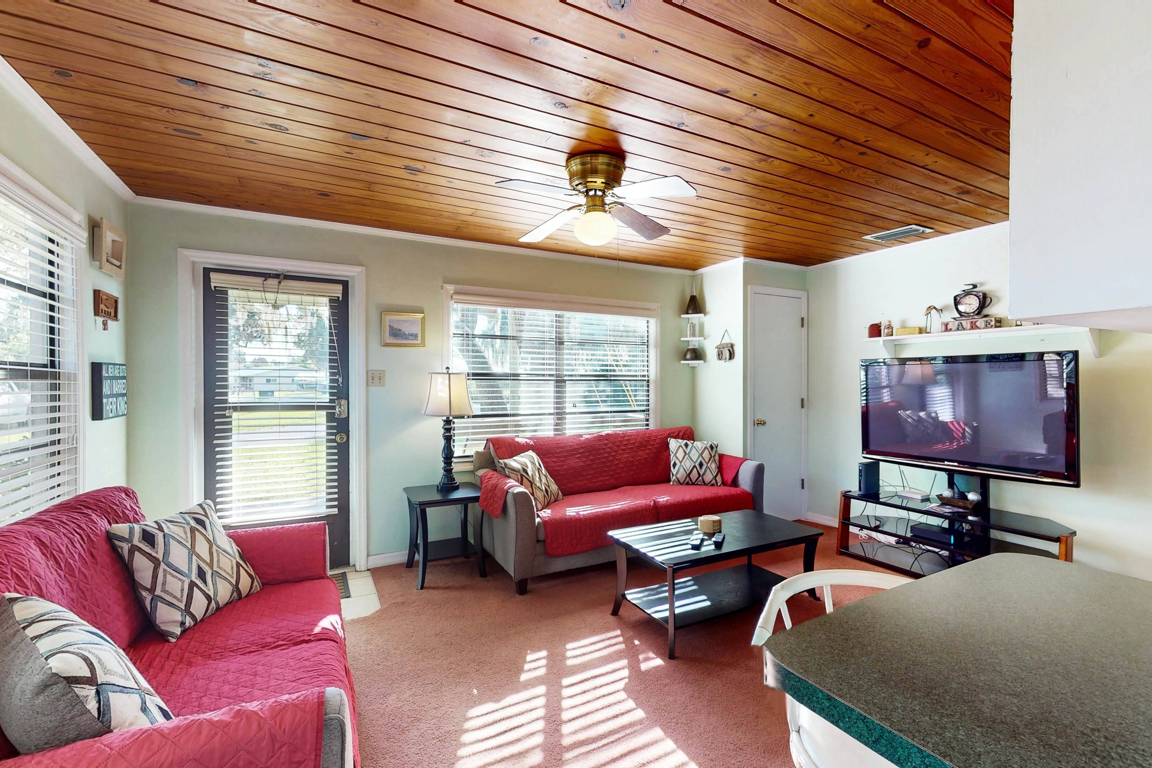 Lake June Resort #10