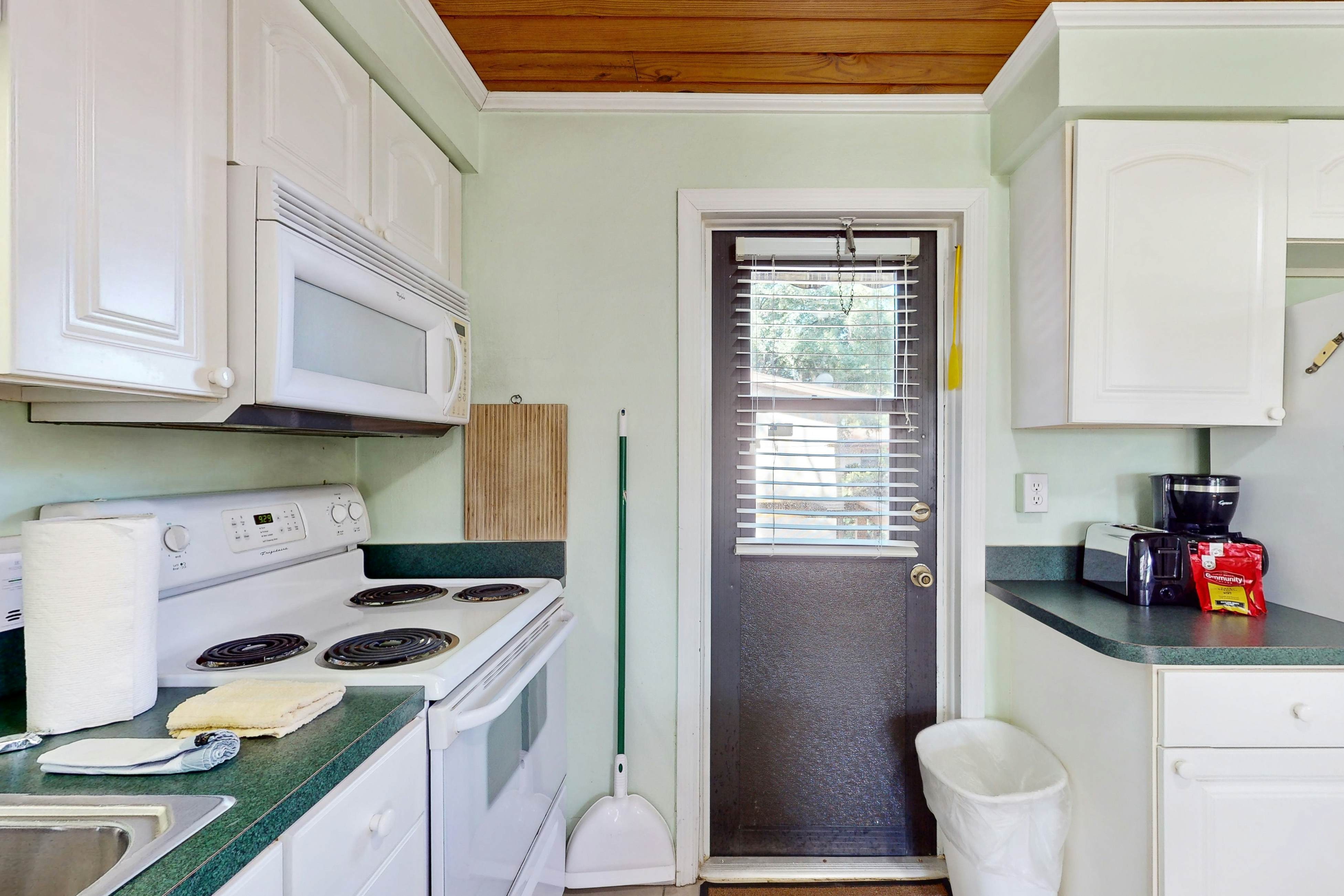 Lake June Resort #10