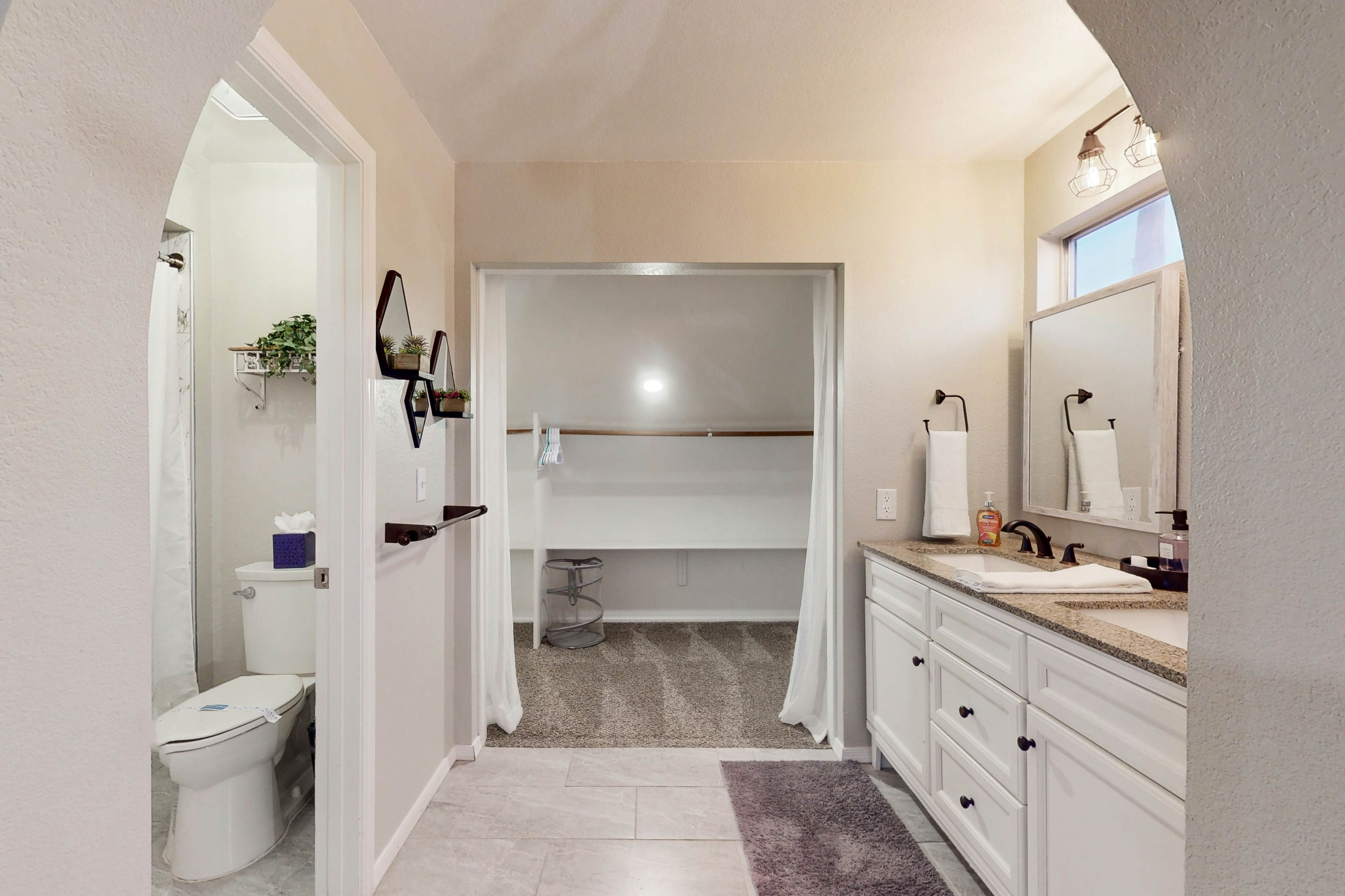 Chandler Chic Retreat