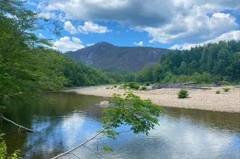 Snowy Peaks Hideaway