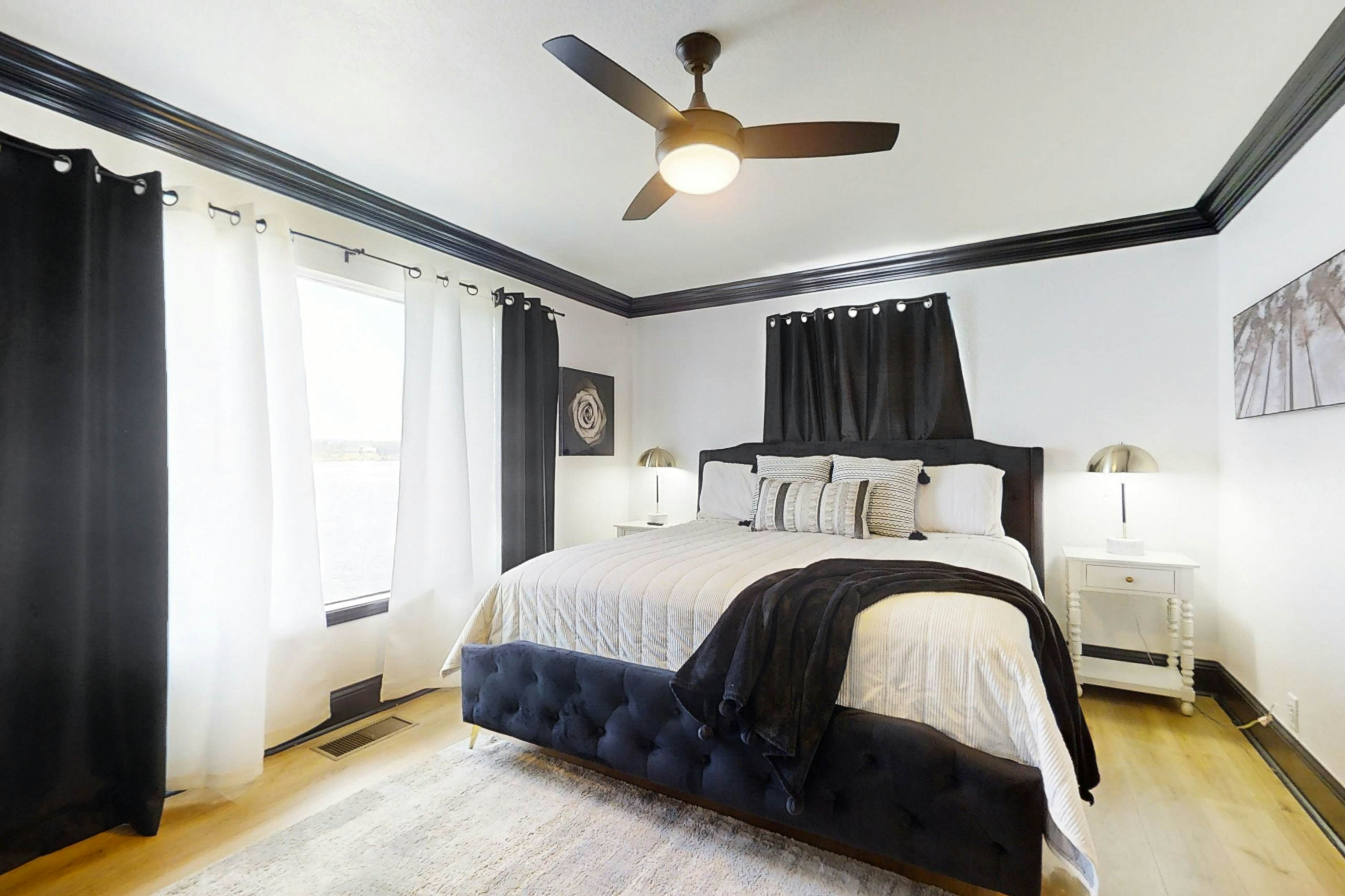 Lake Hamilton Elegance